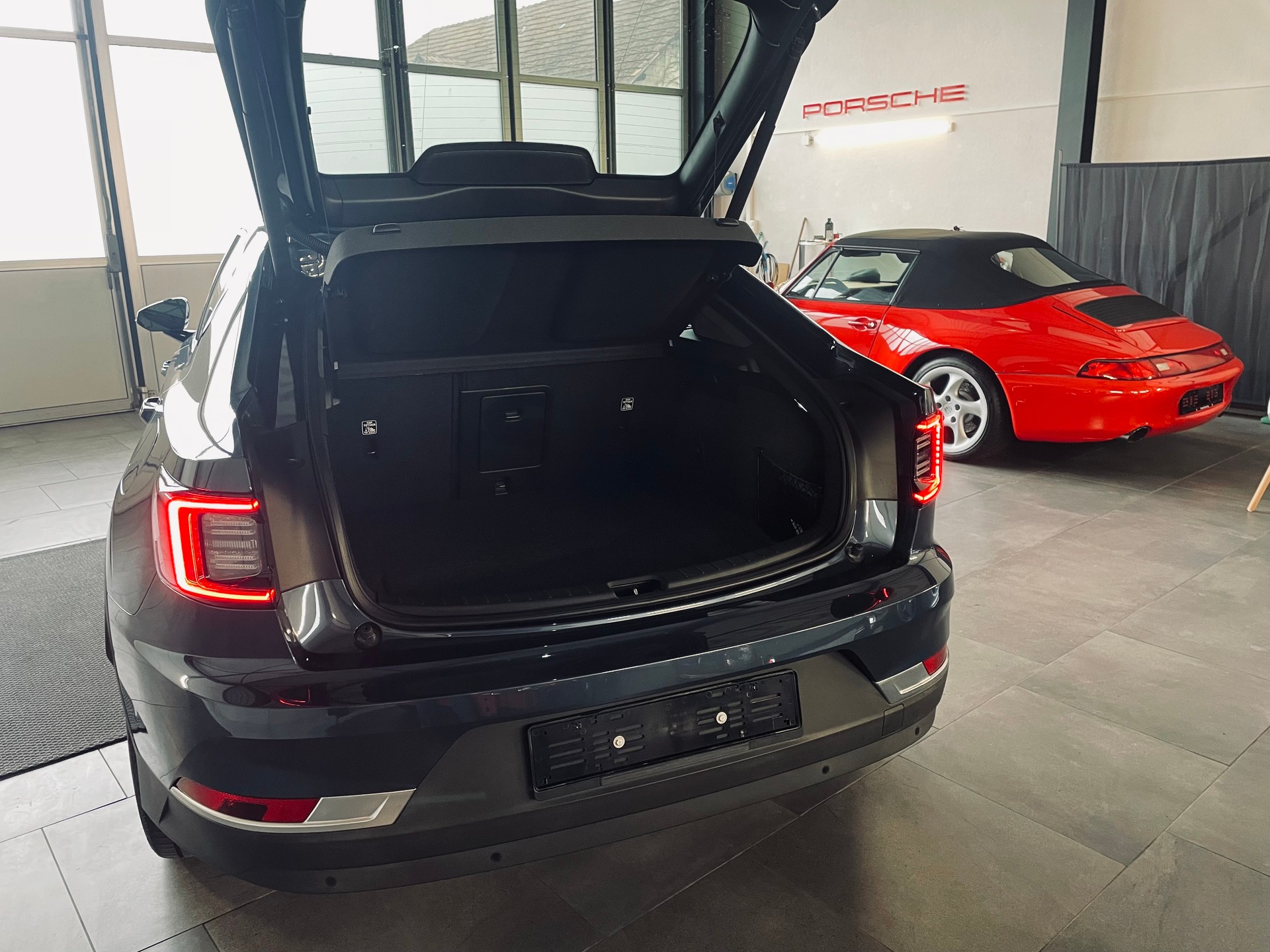 POLESTAR Polestar 2 Long Range Dual 78kWh MY23 Swiss Edition-image-4