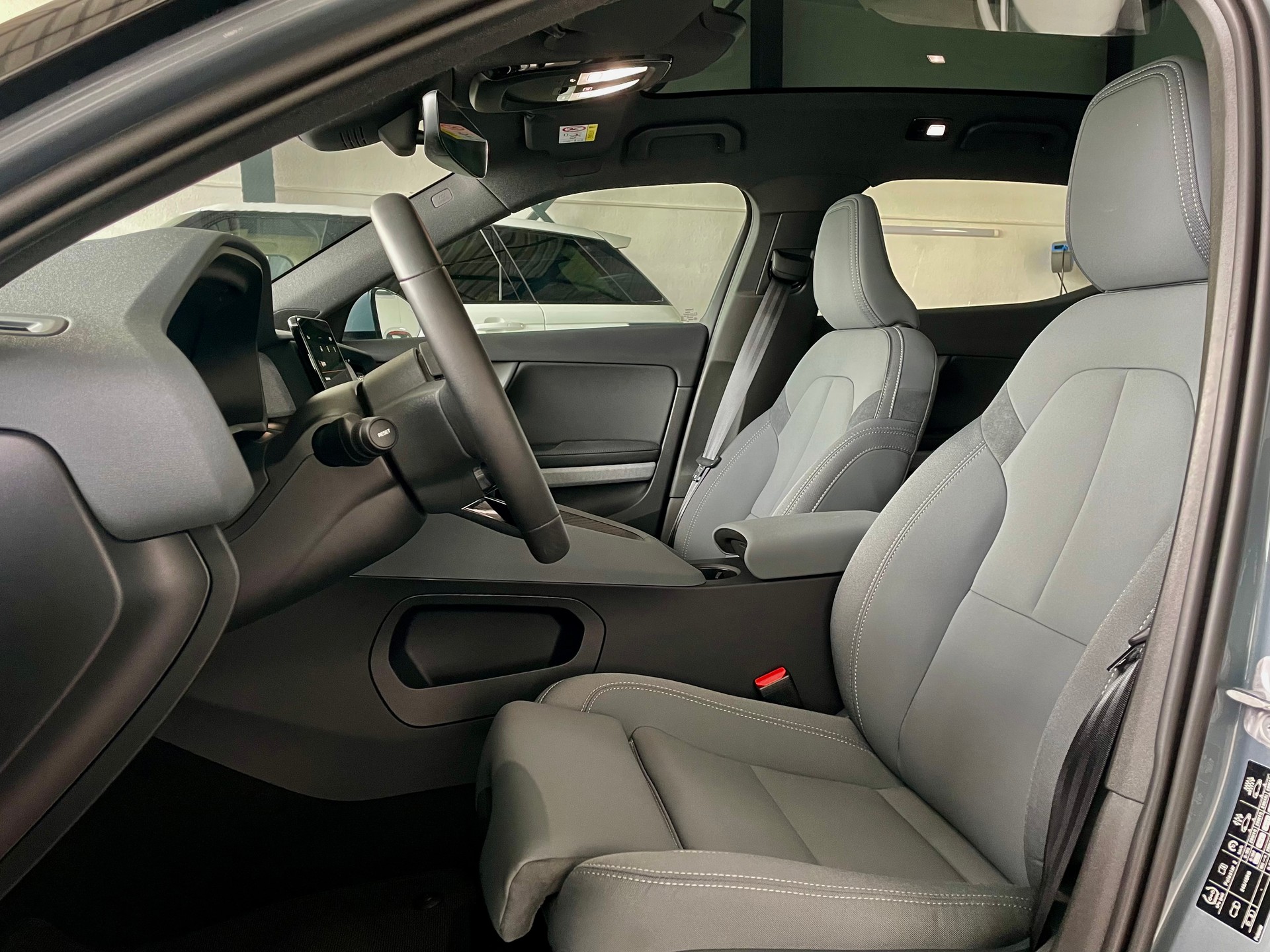 POLESTAR Polestar 2 Long Range Dual 78kWh MY23 Swiss Edition-image-6