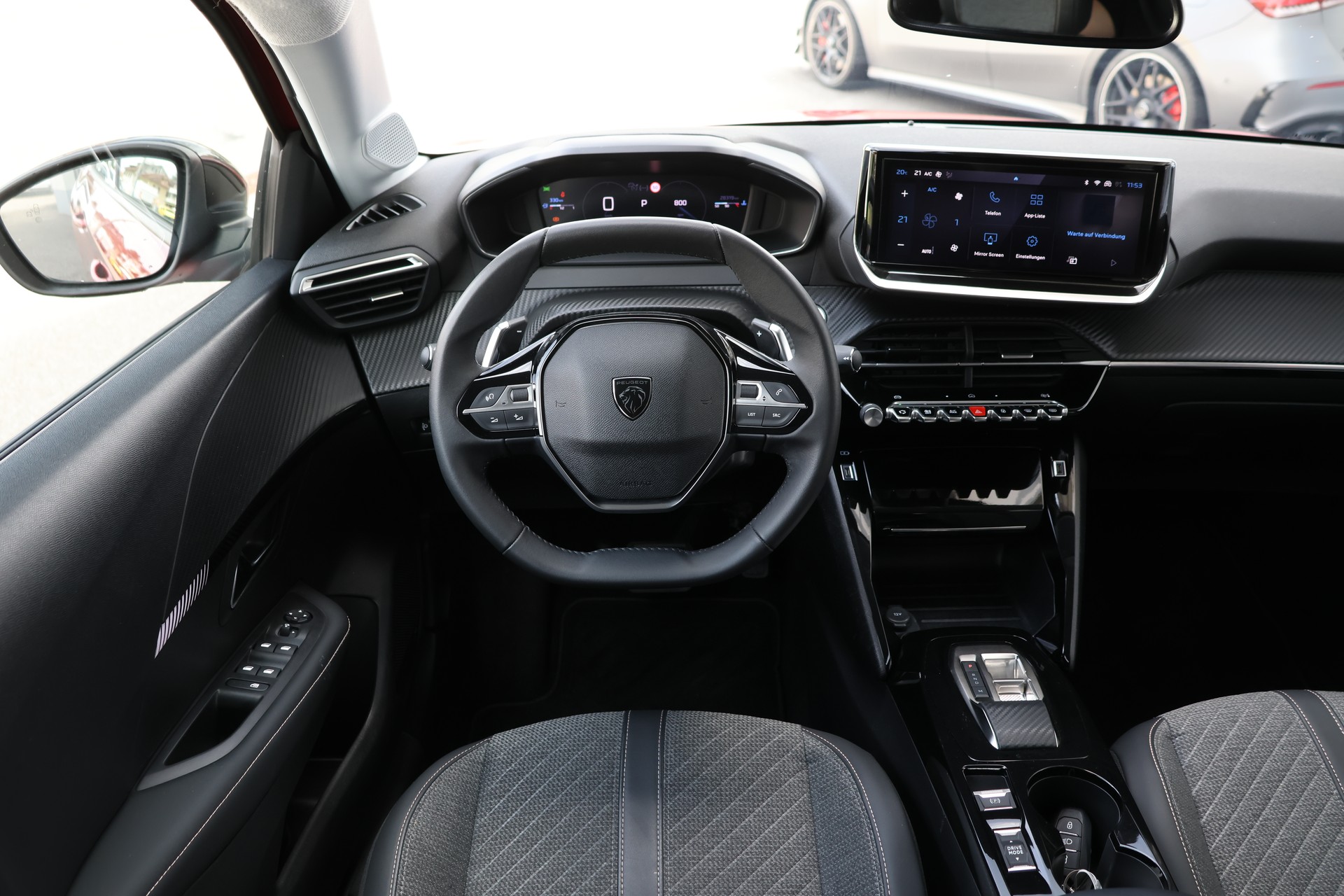 PEUGEOT 208 1.2 PureTech Allure EAT8 (CH)-image-12