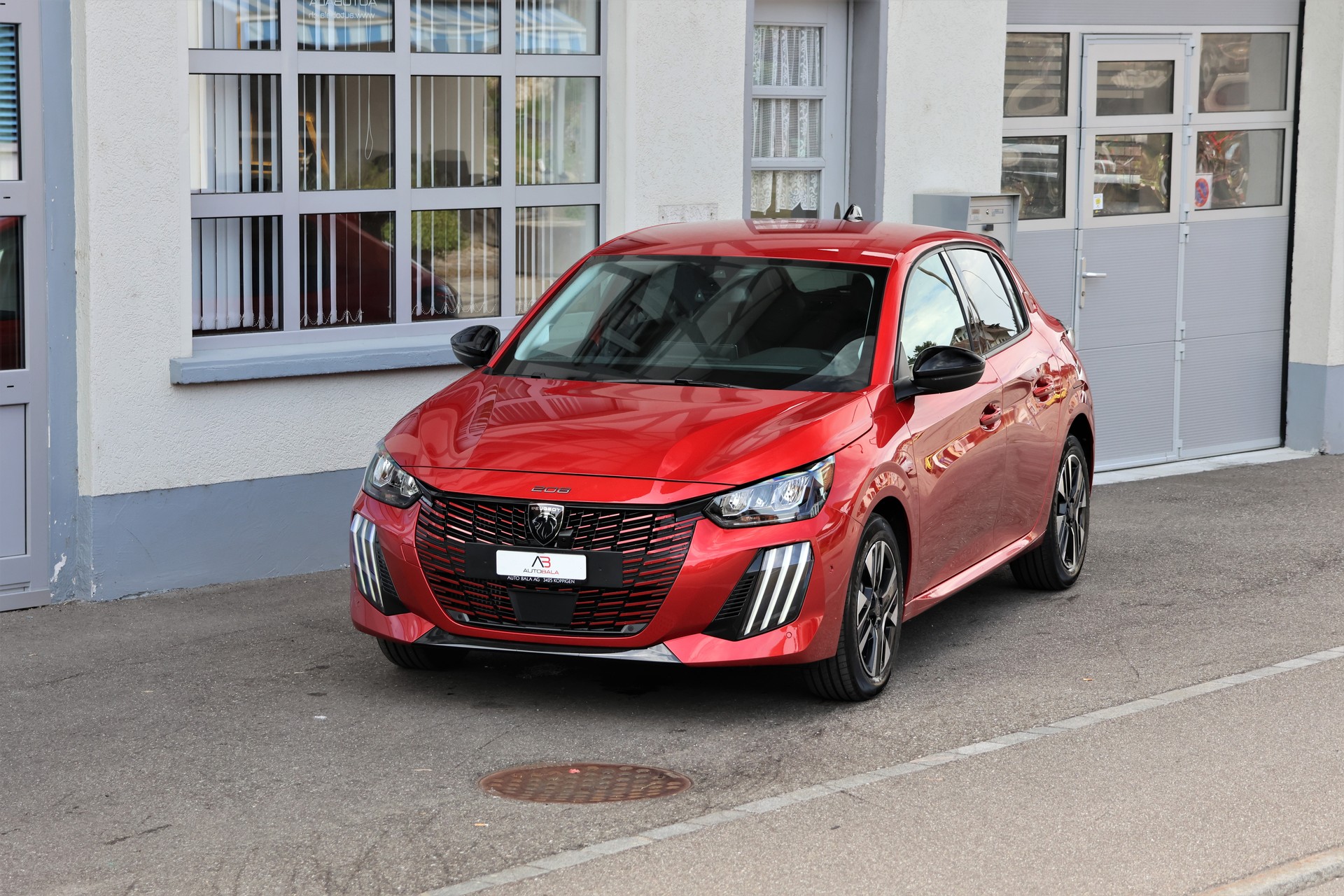 PEUGEOT 208 1.2 PureTech Allure EAT8 (CH)-image-0