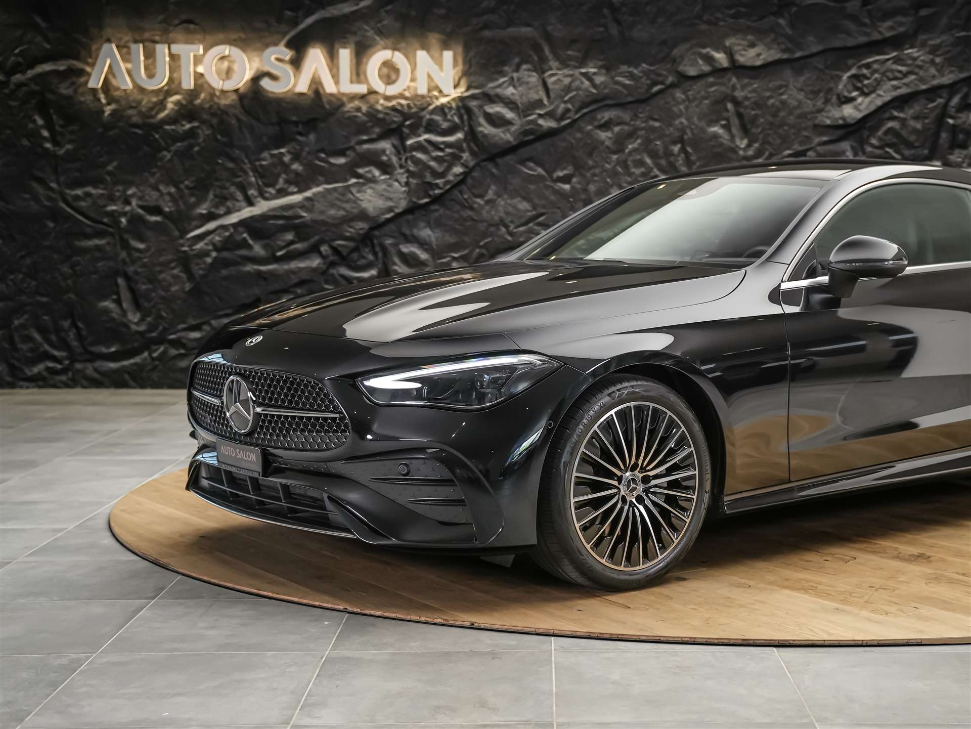 MERCEDES-BENZ CLE 200 Coupé AMG Line 9G-Tronic-image-12