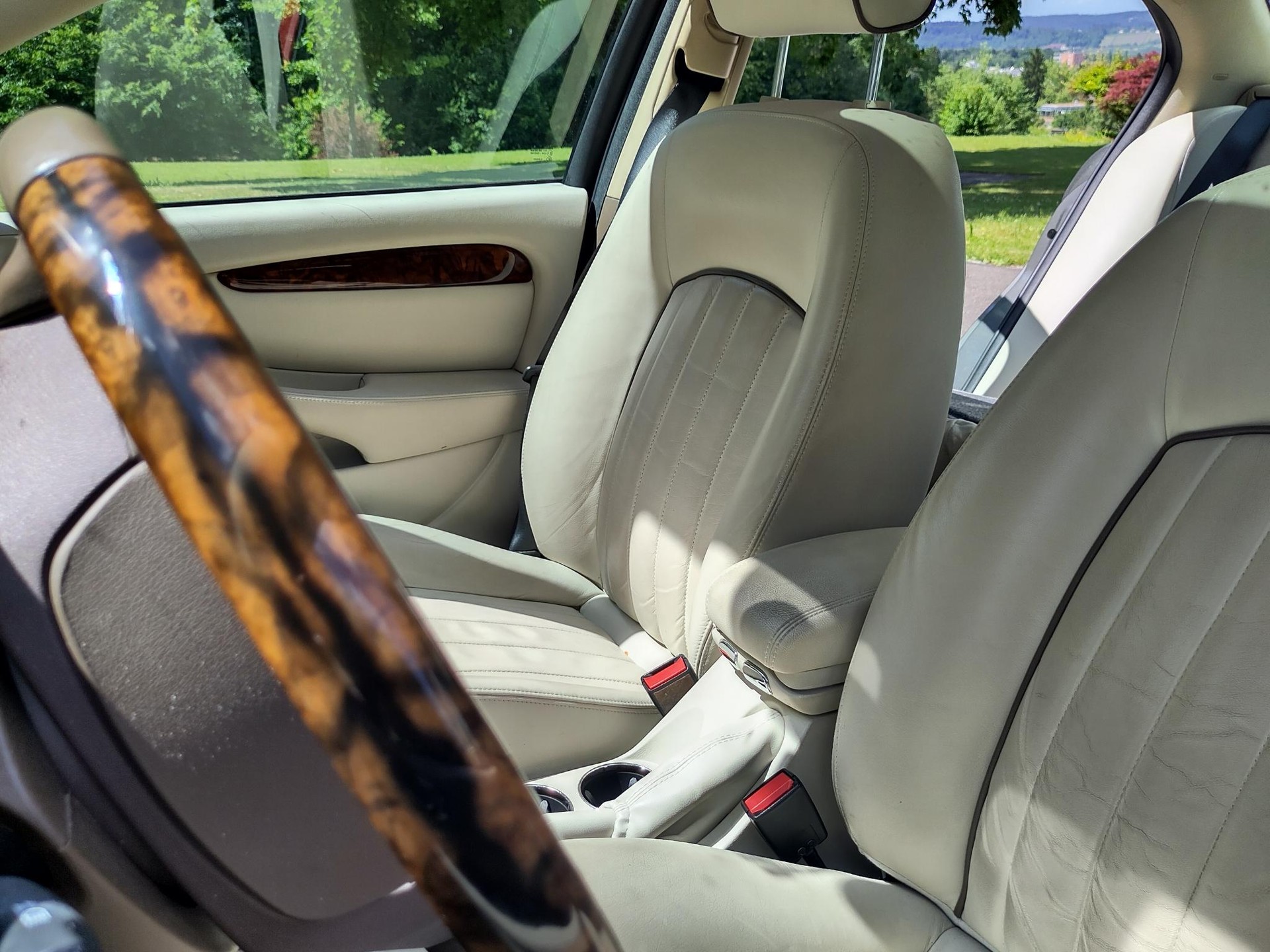 JAGUAR 3.0 V6 Sovereign-image-2