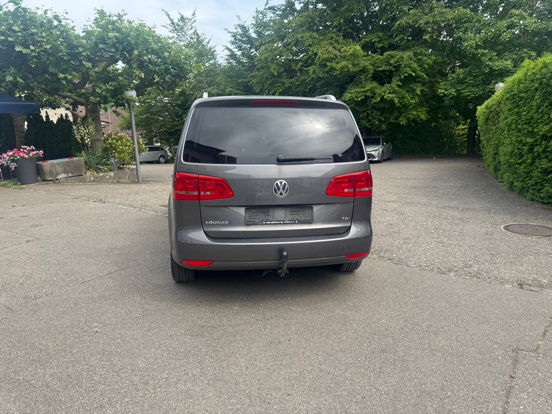 VW Touran 1.6 TDI Highline DSG-image-3