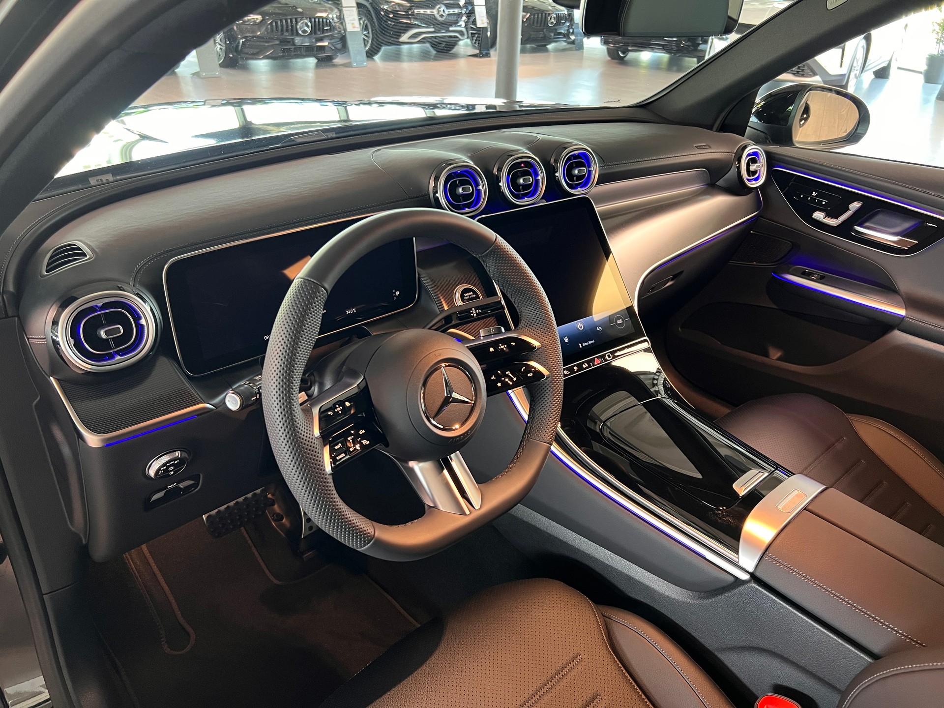 MERCEDES-BENZ GLC 400 e 4Matic EQ Star 9G-Tronic-image-10