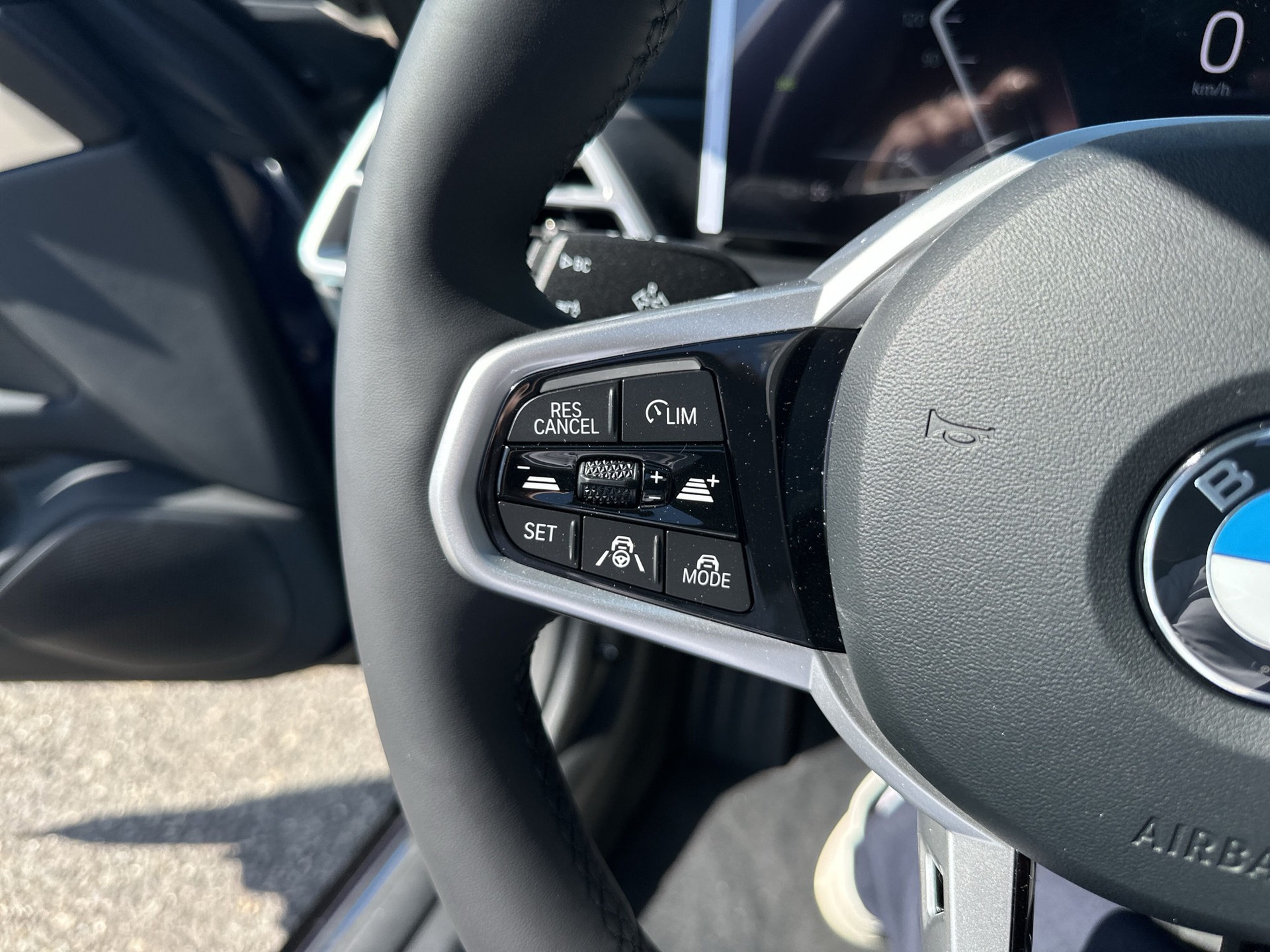 BMW i4 eDrive 40 M Sport Pro-image-14
