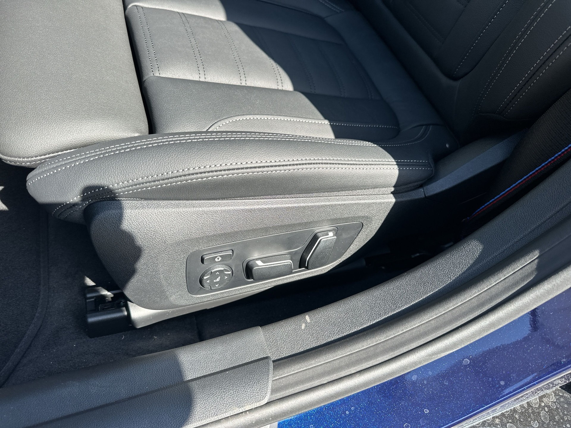 BMW i4 eDrive 40 M Sport Pro-image-18