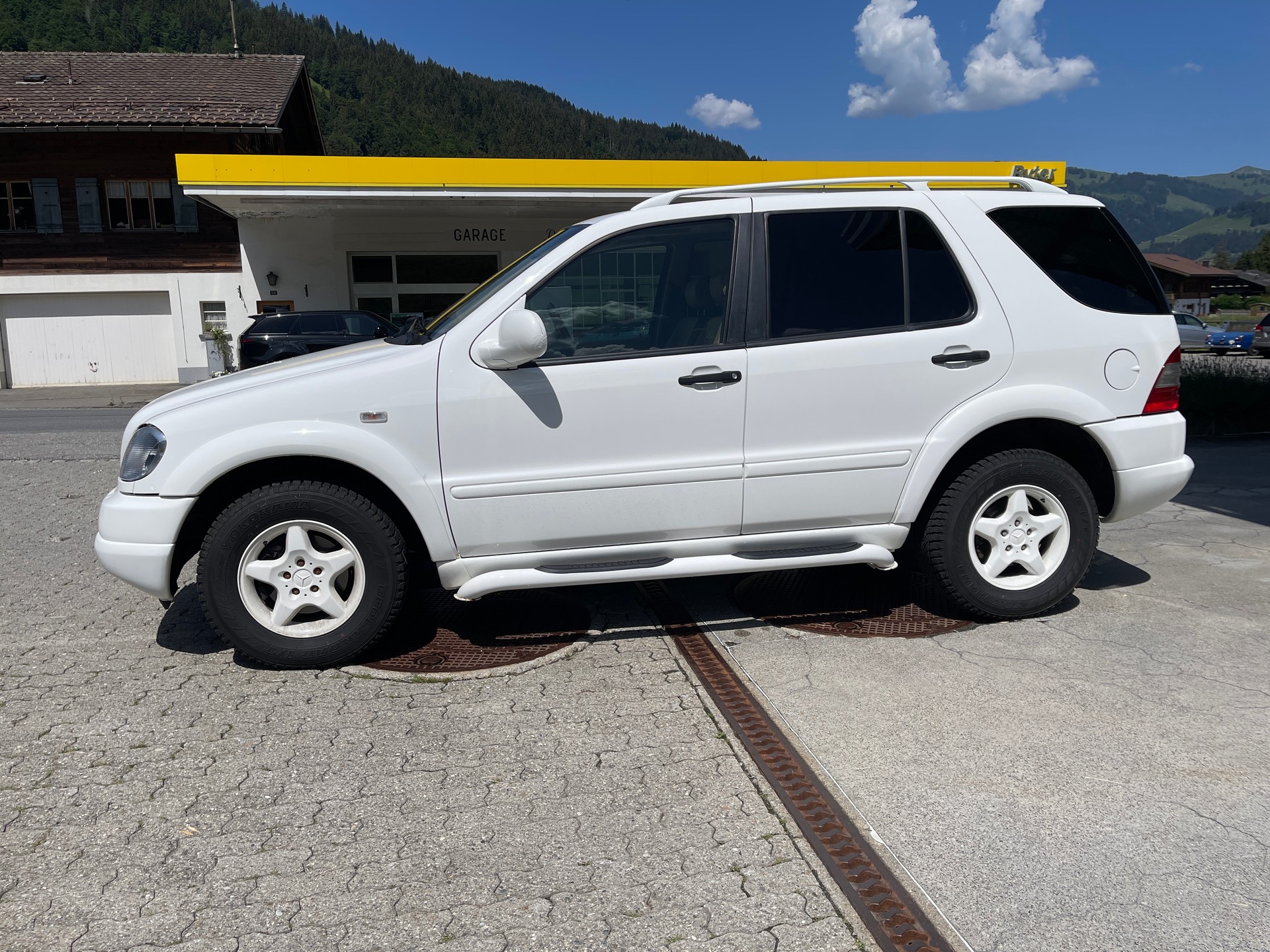 MERCEDES-BENZ ML 320 Automatic-image-0