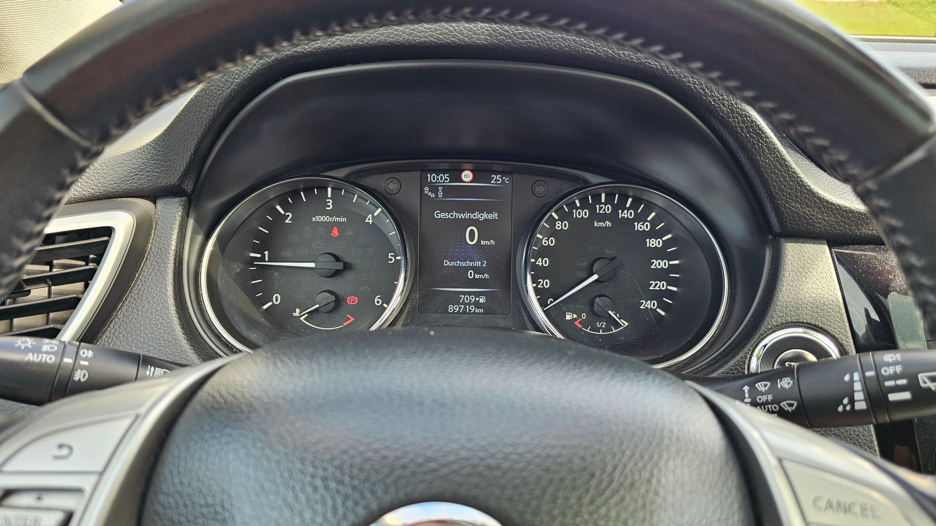NISSAN 1.6 dCi Tekna 4x4 mit Anhängerkupplung-image-5