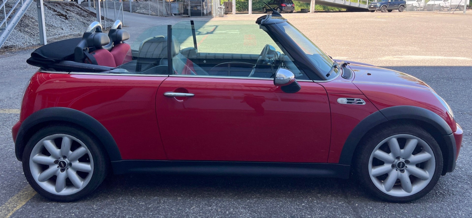 MINI Cooper S Cabriolet-image-6