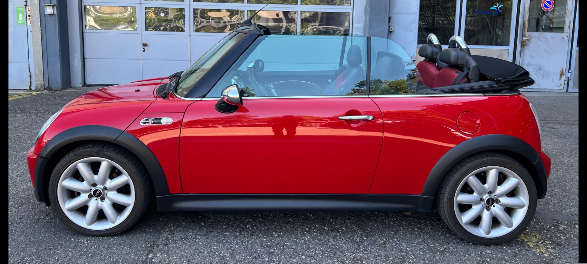 MINI Cooper S Cabriolet-image-5