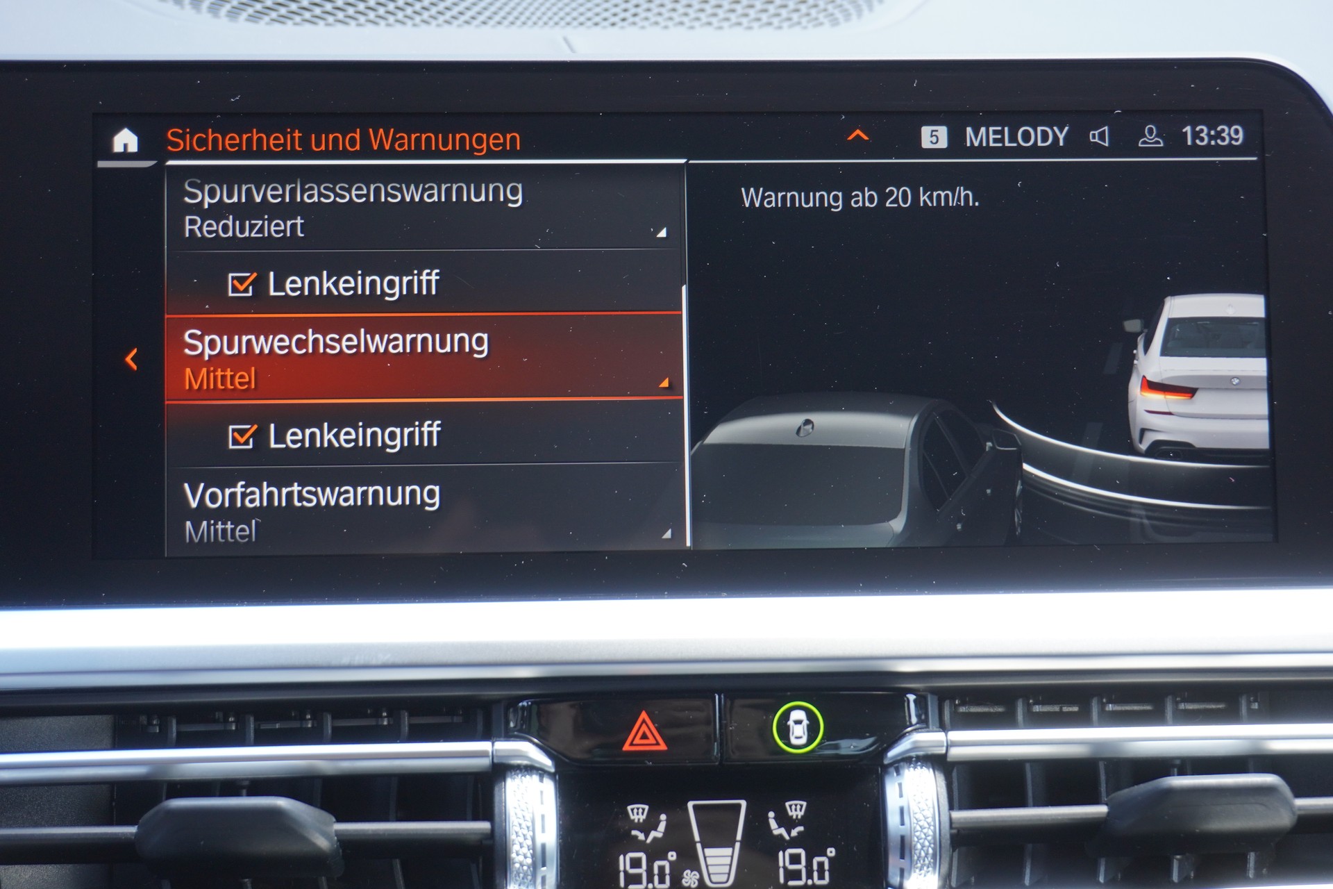 BMW M340d xDrive 48V Steptronic Sport-image-15
