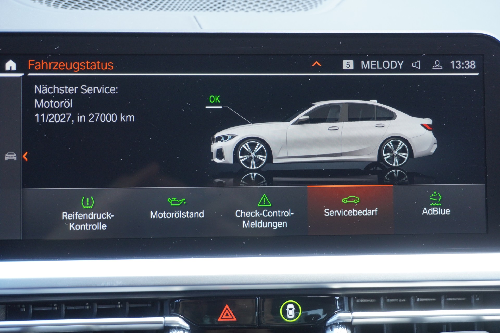 BMW M340d xDrive 48V Steptronic Sport-image-12