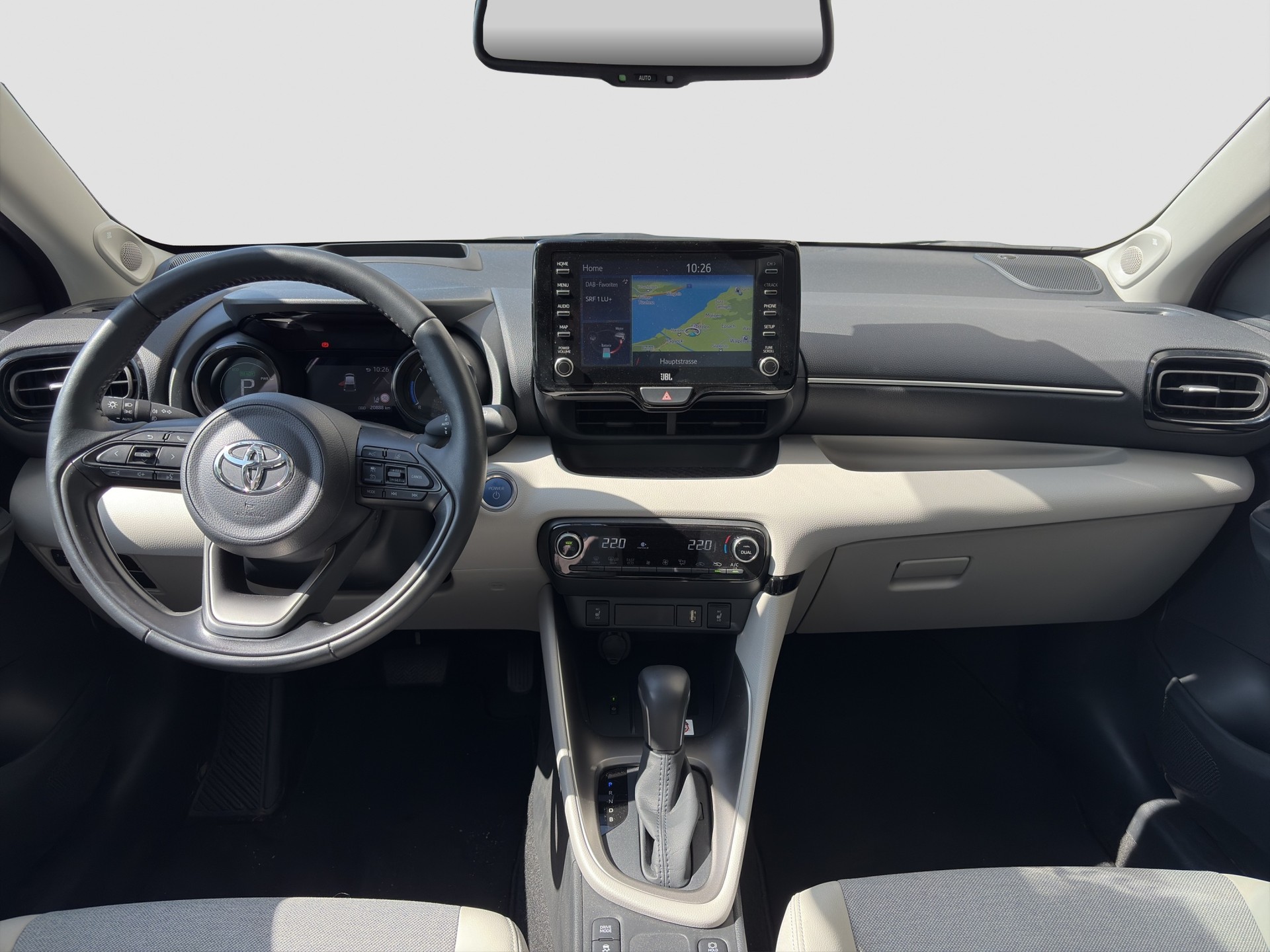 TOYOTA Yaris 1.5 Premium e-CVT-image-8