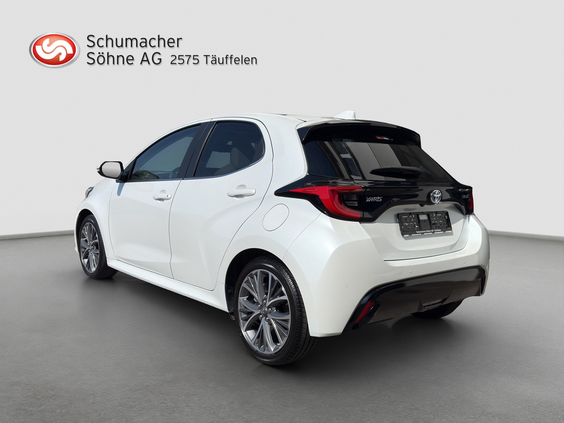 TOYOTA Yaris 1.5 Premium e-CVT-image-3