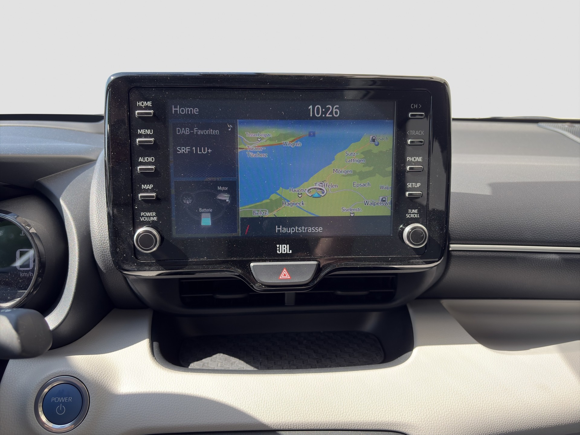 TOYOTA Yaris 1.5 Premium e-CVT-image-12