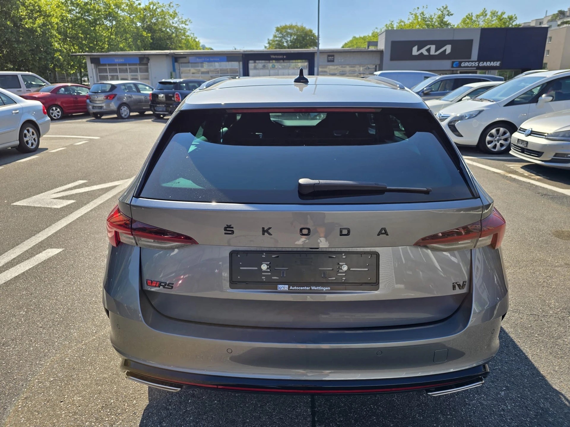 SKODA Octavia Combi 1.4 TSI PHEV DSG RS-image-6