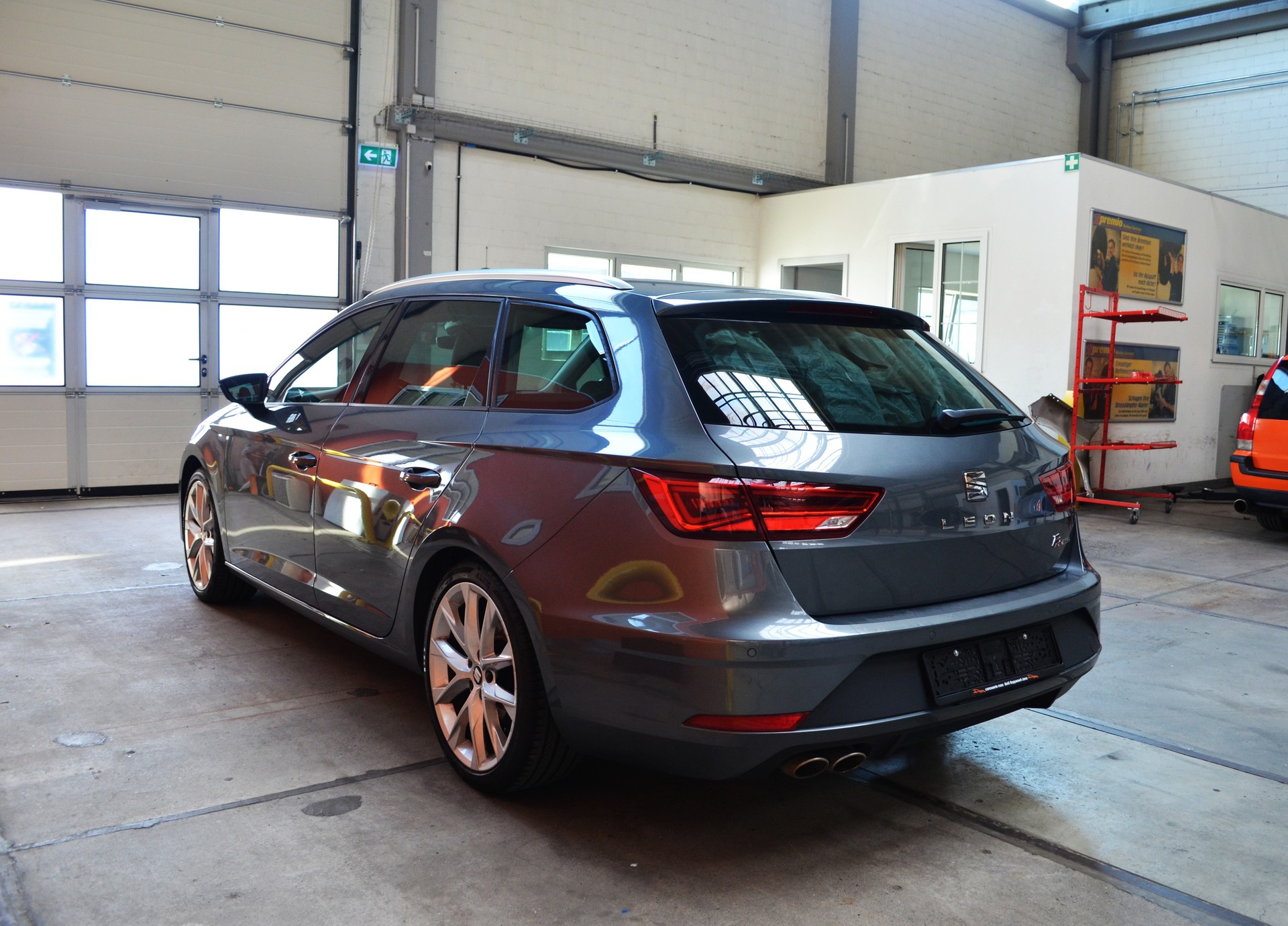 SEAT Leon ST 2.0 TDI CR FR 4Drive-image-6