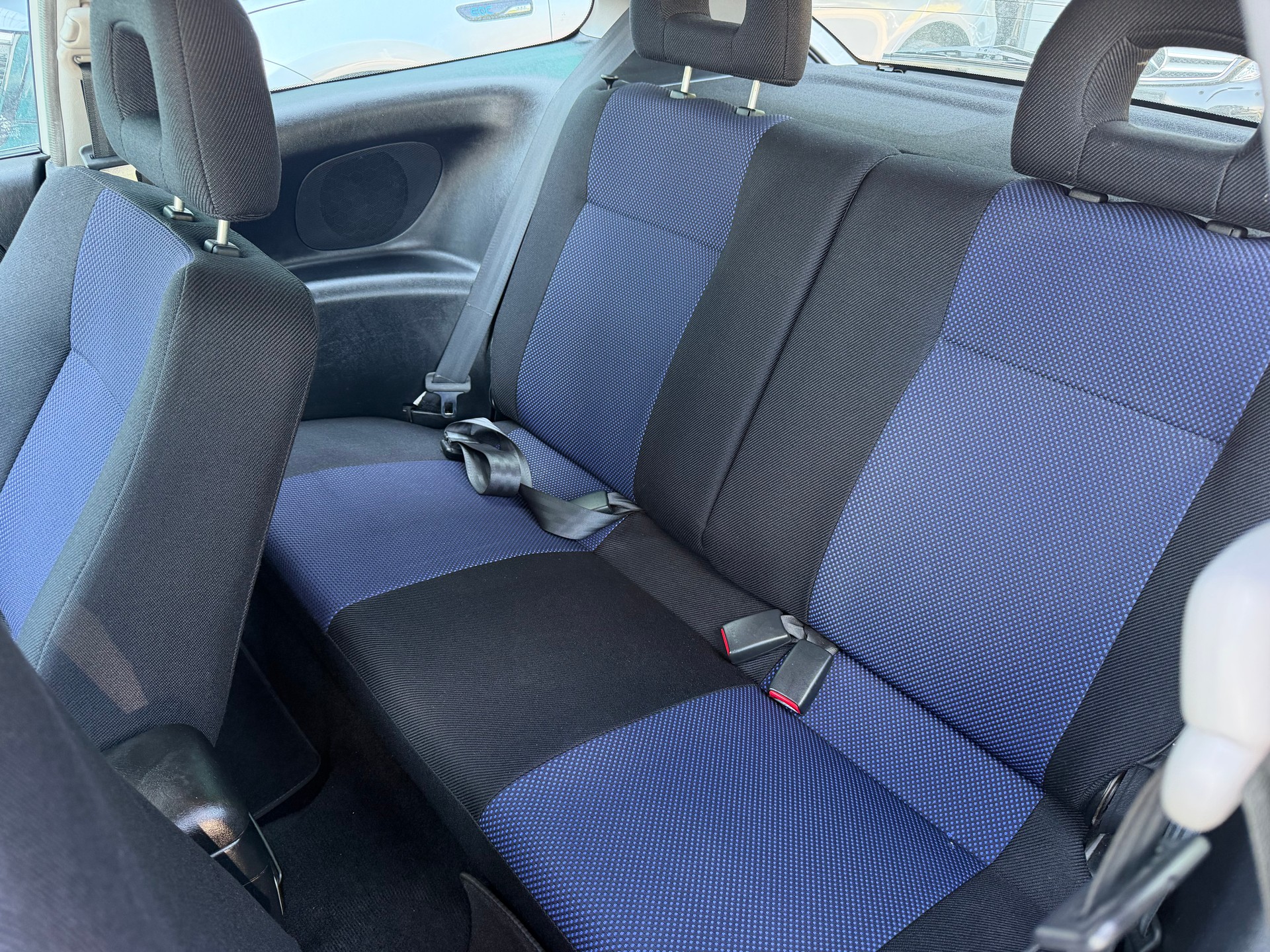 MITSUBISHI Colt 1.3 16V Silver 25-image-9