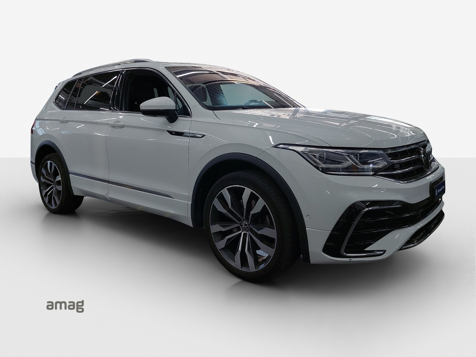 VW Tiguan Allspace 2.0TSI R-Line 4Motion DSG-image-5