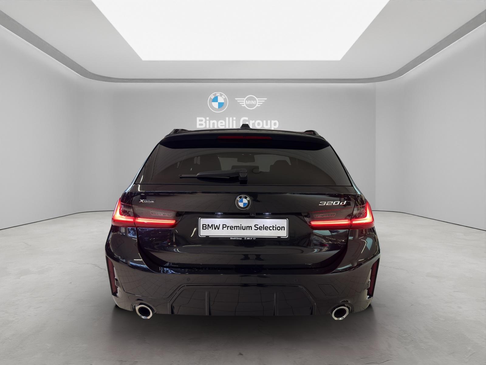 BMW 320d xDrive Touring M-SportPaket-image-3