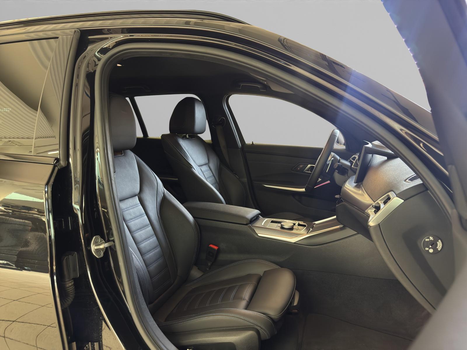 BMW 320d xDrive Touring M-SportPaket-image-17