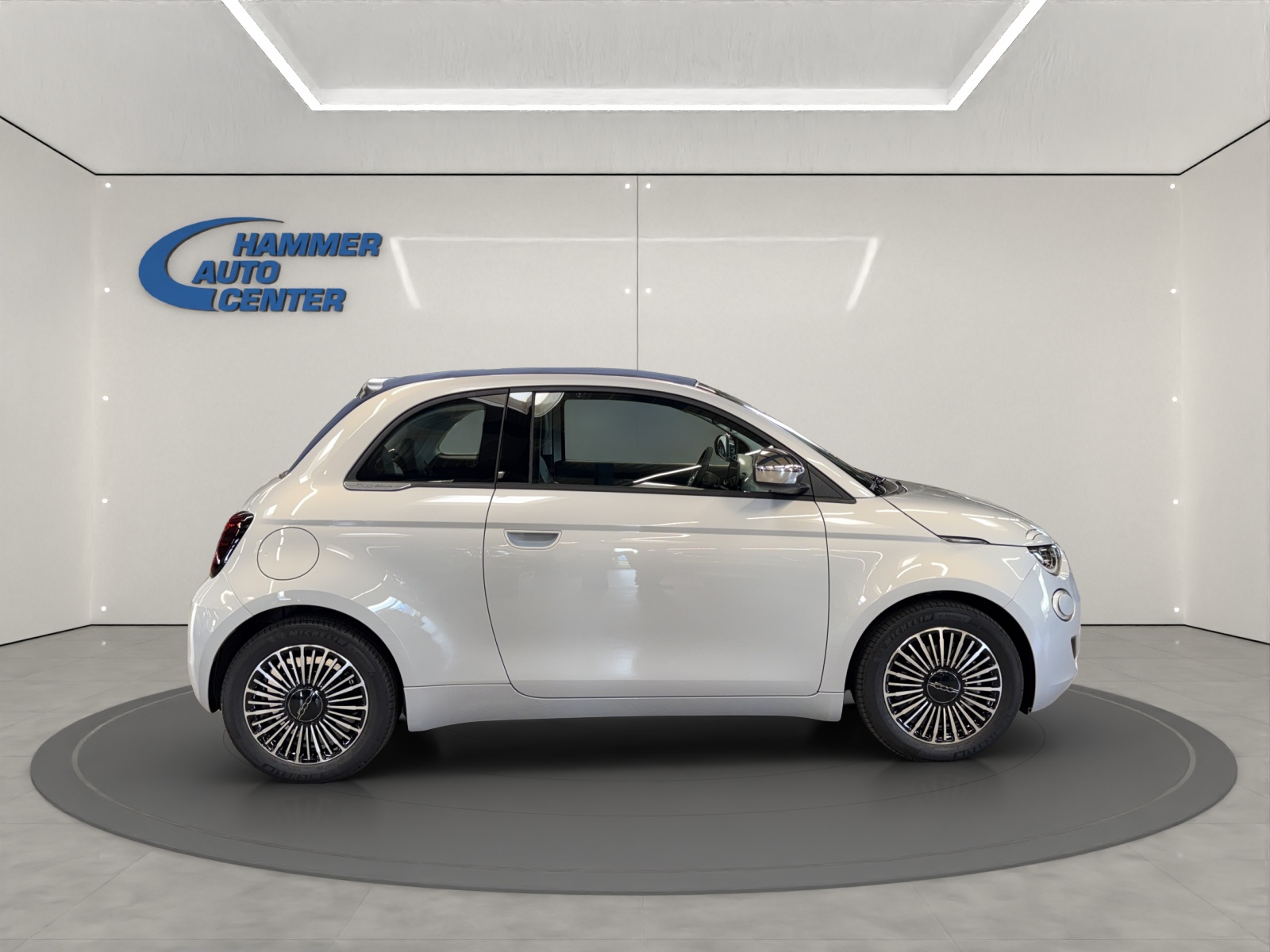 FIAT 500 Cabrio 1.0 Hybrid Dolcevita-image-5