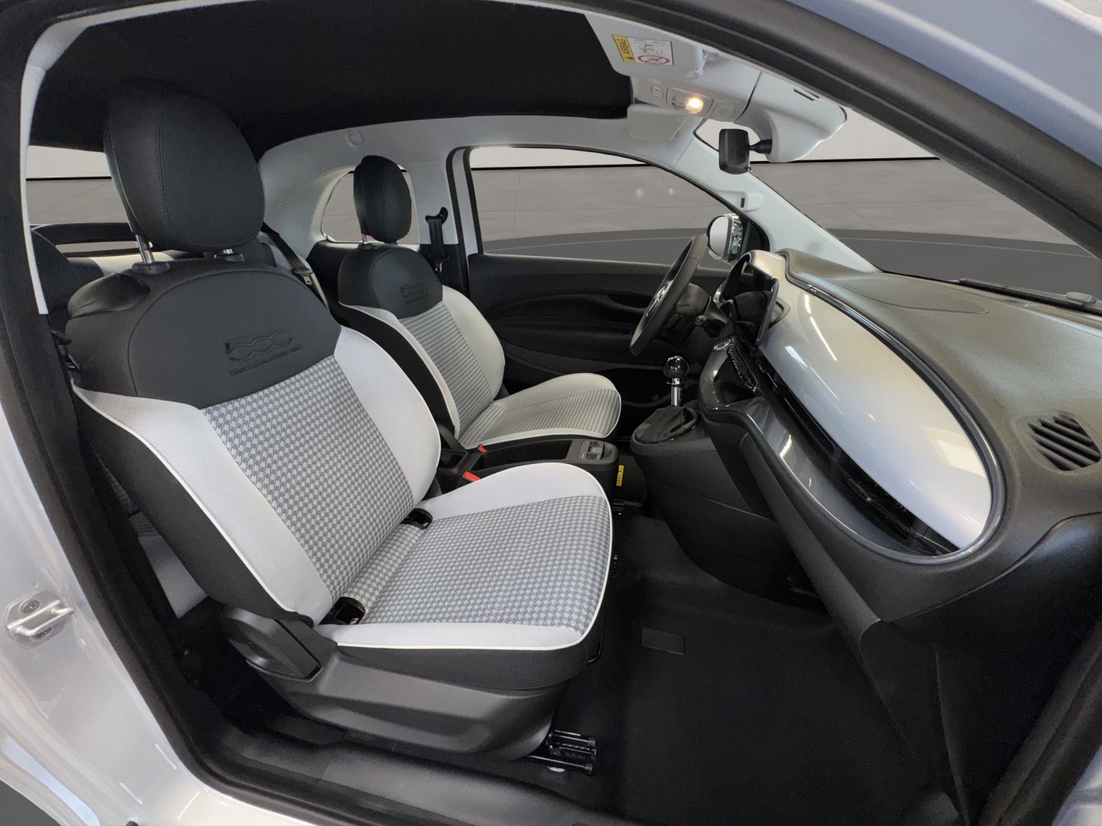 FIAT 500 Cabrio 1.0 Hybrid Dolcevita-image-9