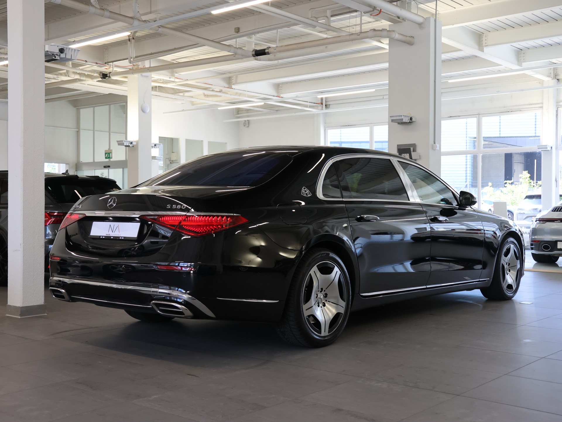 MERCEDES-BENZ S 580 4Matic Maybach Business Class 9G-Tronic *Massagesitze* *Burmester* *Panoramadach*-image-5
