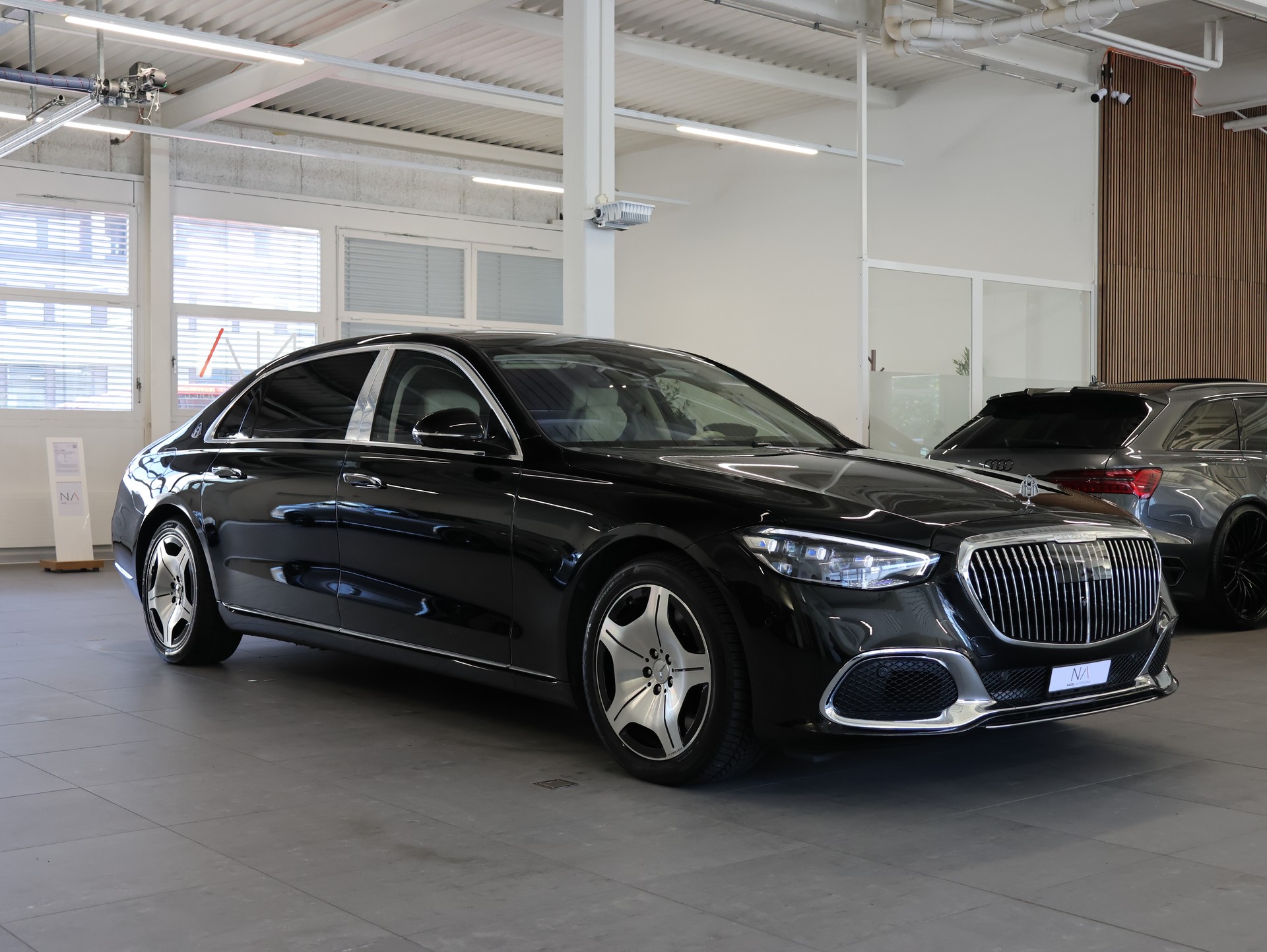 MERCEDES-BENZ S 580 4Matic Maybach Business Class 9G-Tronic *Massagesitze* *Burmester* *Panoramadach*-image-1