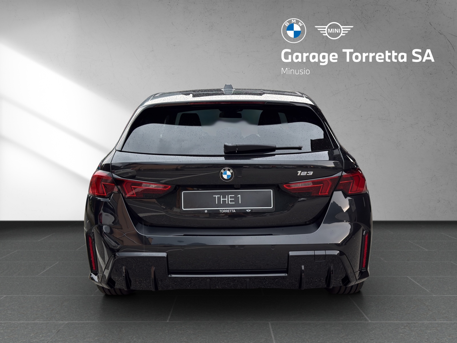 BMW 123 xDrive M Sport Steptronic-image-3