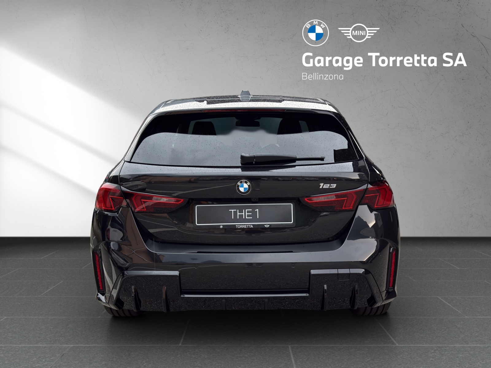 BMW 123 xDrive M Sport Steptronic-image-3