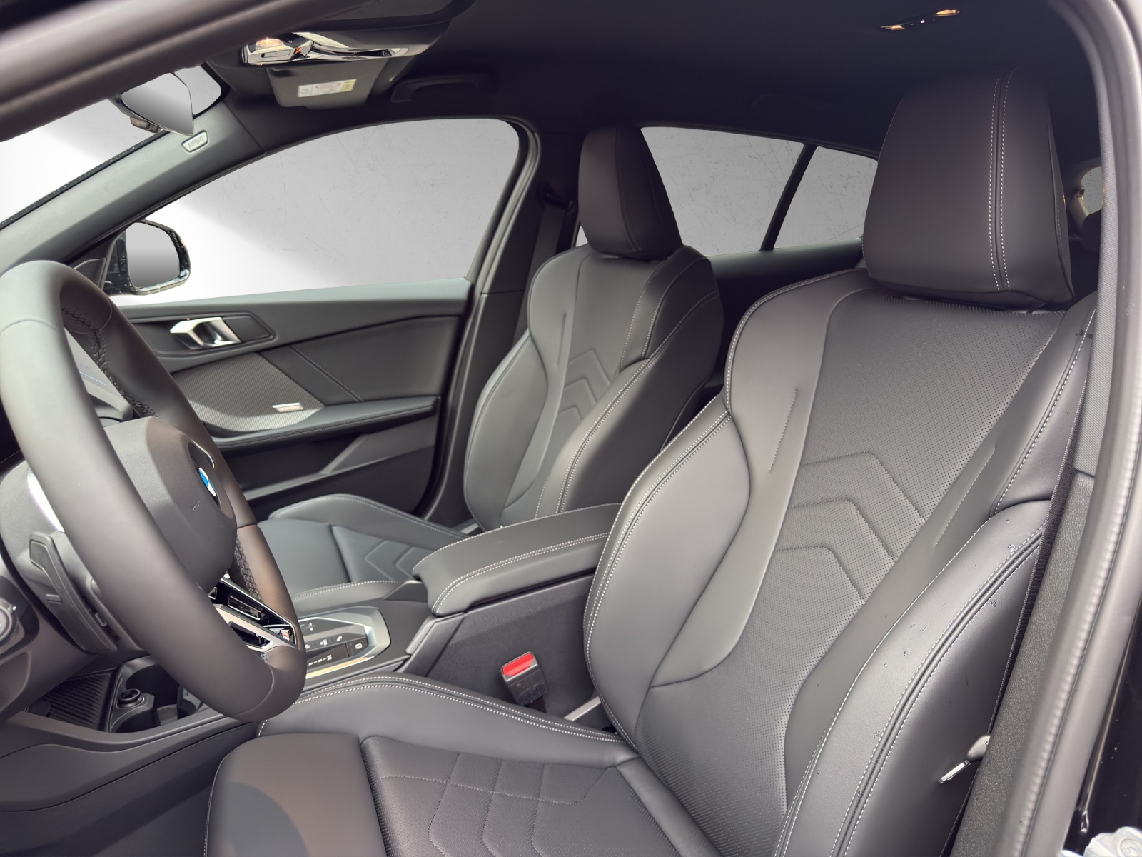 BMW 123 xDrive M Sport Steptronic-image-15