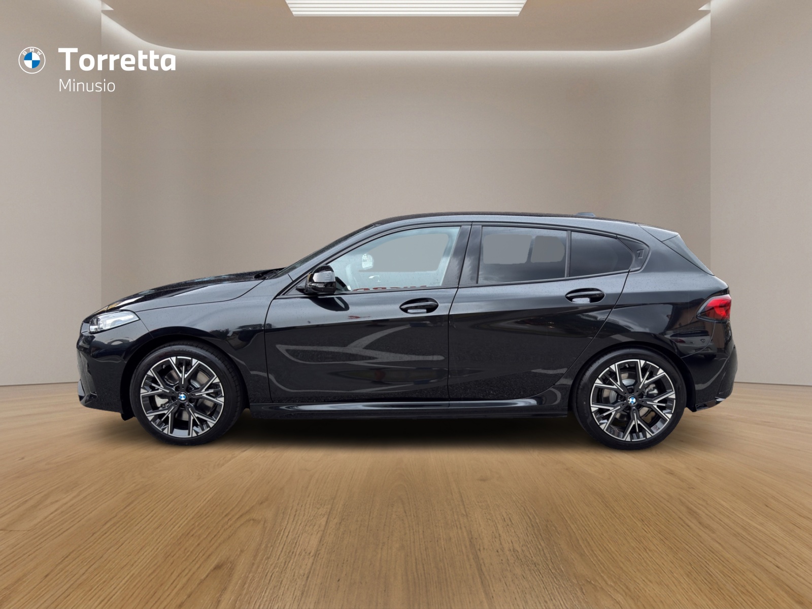 BMW 123 xDrive M Sport Steptronic-image-1