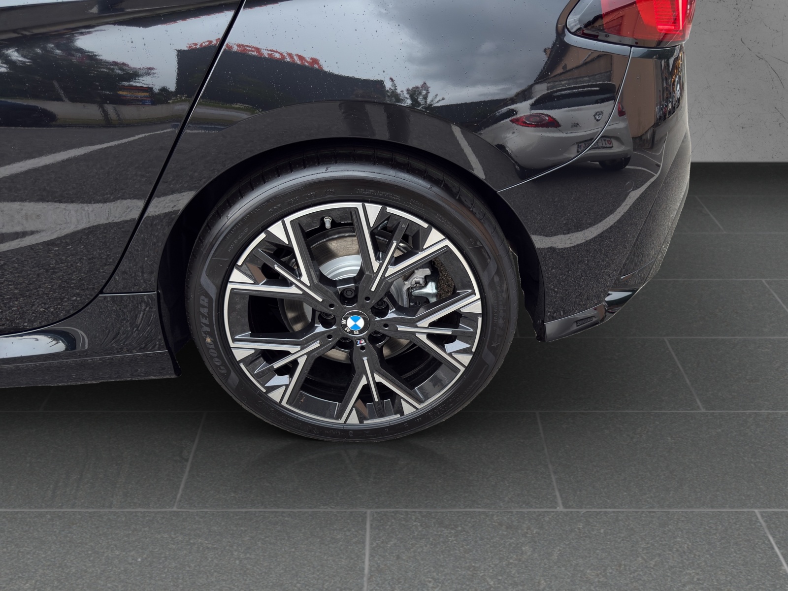 BMW 123 xDrive M Sport Steptronic-image-11