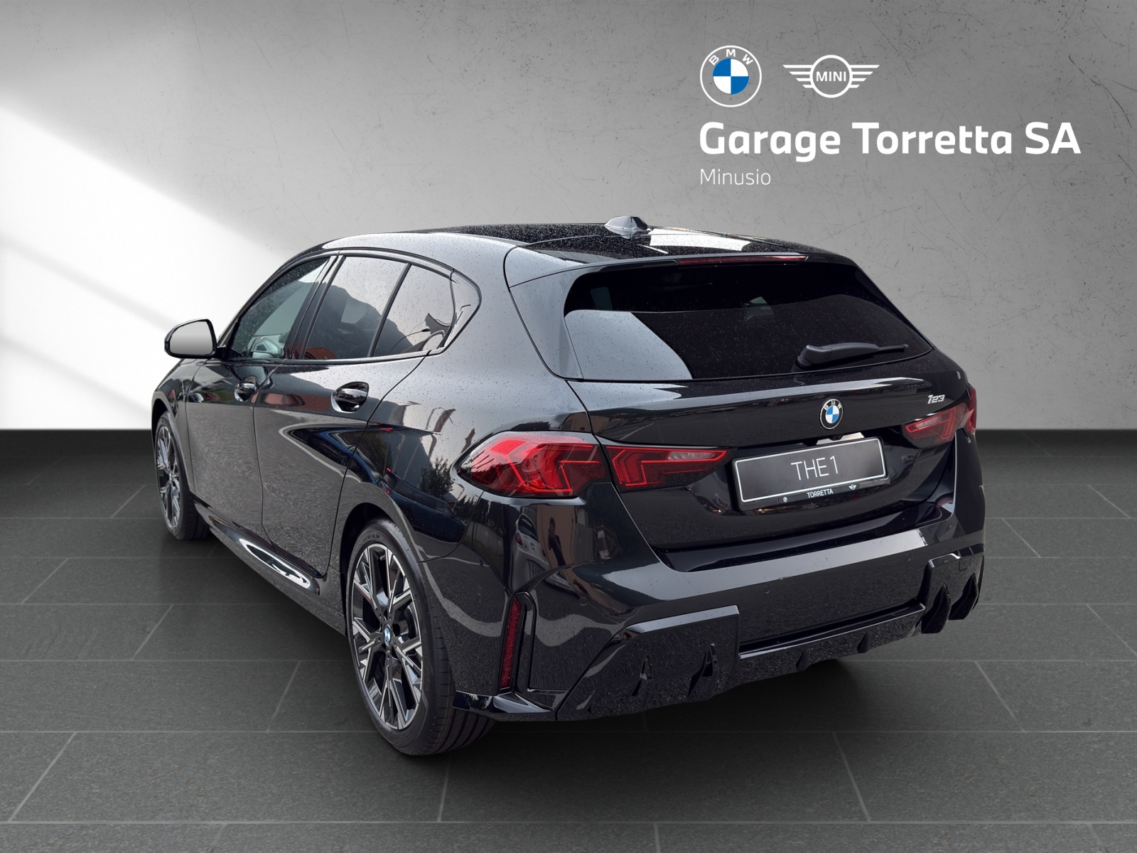 BMW 123 xDrive M Sport Steptronic-image-2