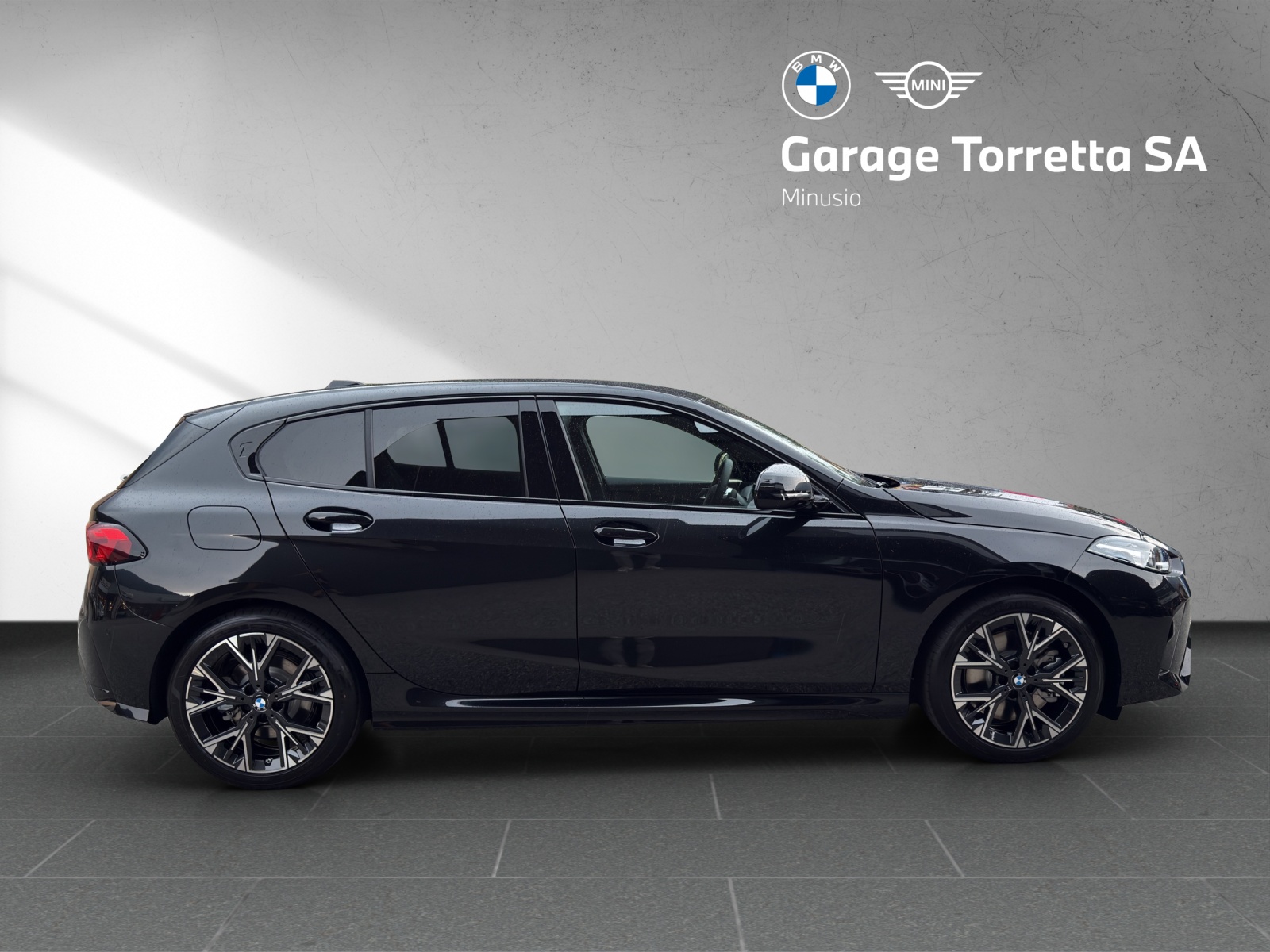 BMW 123 xDrive M Sport Steptronic-image-5