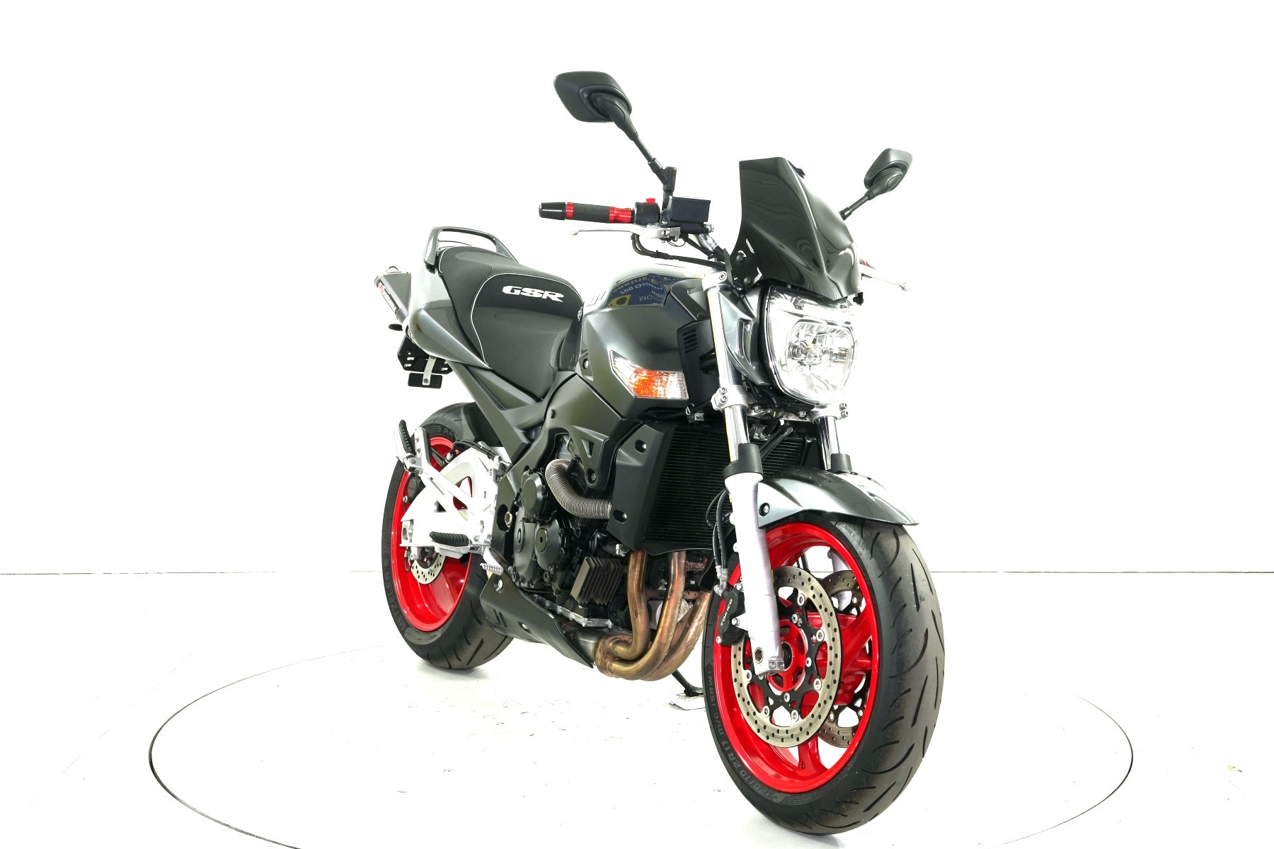 SUZUKI GSR 600 ABS-showroom-element-1