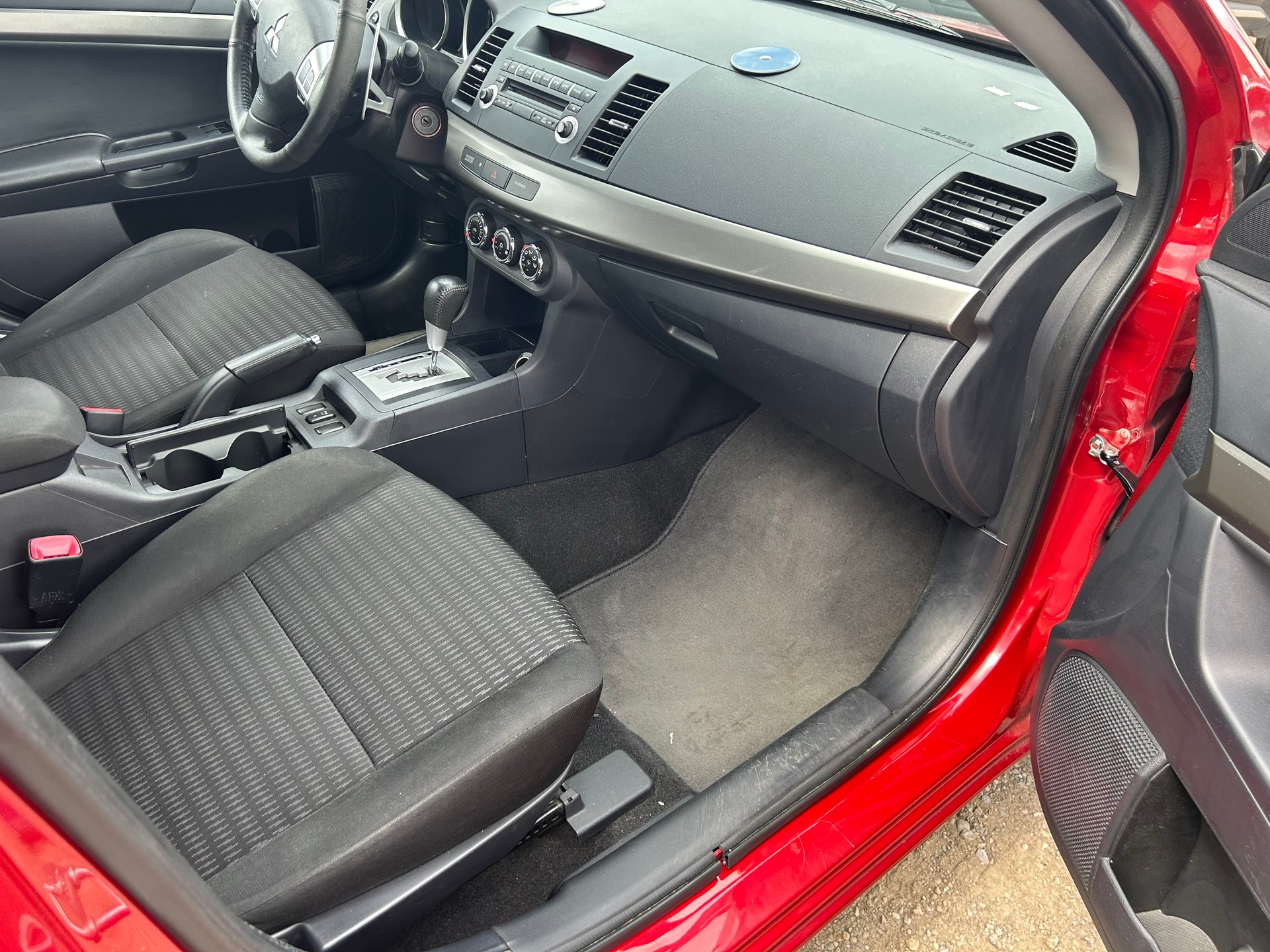 MITSUBISHI Lancer Sportback 1.8 Jubilé35 CVT friche ab MFK und Service-image-12