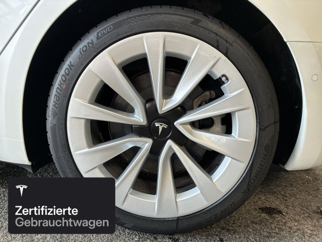 TESLA Model 3 Long Range AWD-image-5