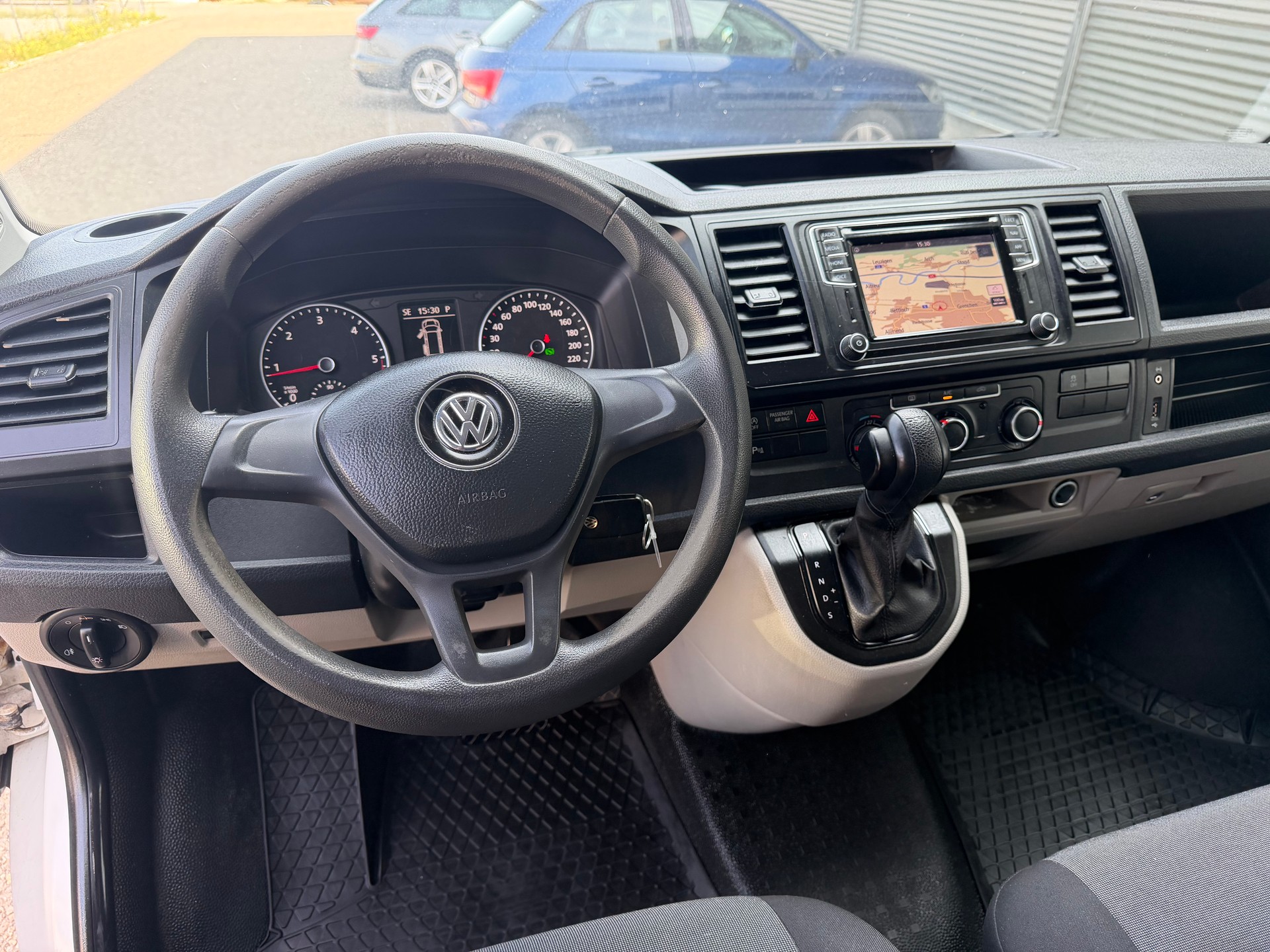 VW T6 2.0 TDI 4Motion DSG * 03x Sitzplätze * Navigation * Klimaanlage * PDC H * 02x Airbag * Tempomat * Nutzlast 918Kg * Ab MFK-image-2