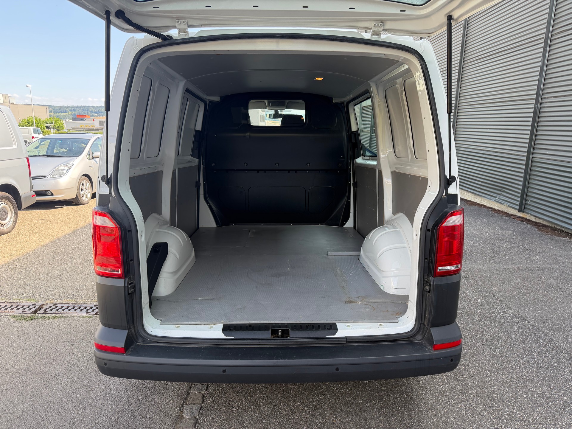 VW T6 2.0 TDI 4Motion DSG * 03x Sitzplätze * Navigation * Klimaanlage * PDC H * 02x Airbag * Tempomat * Nutzlast 918Kg * Ab MFK-image-15