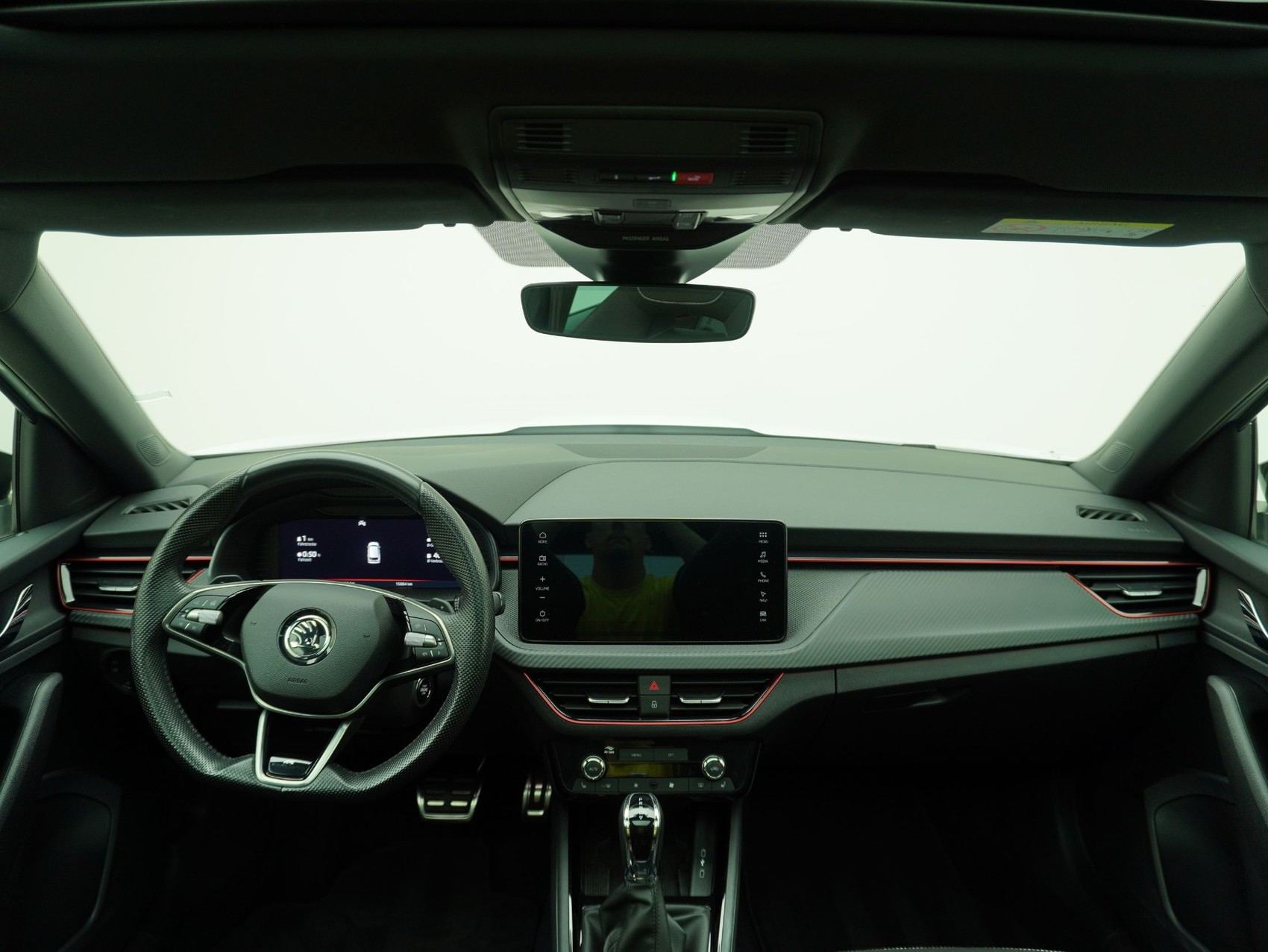 SKODA Kamiq 1.5 TSI DSG Monte Carlo-image-12