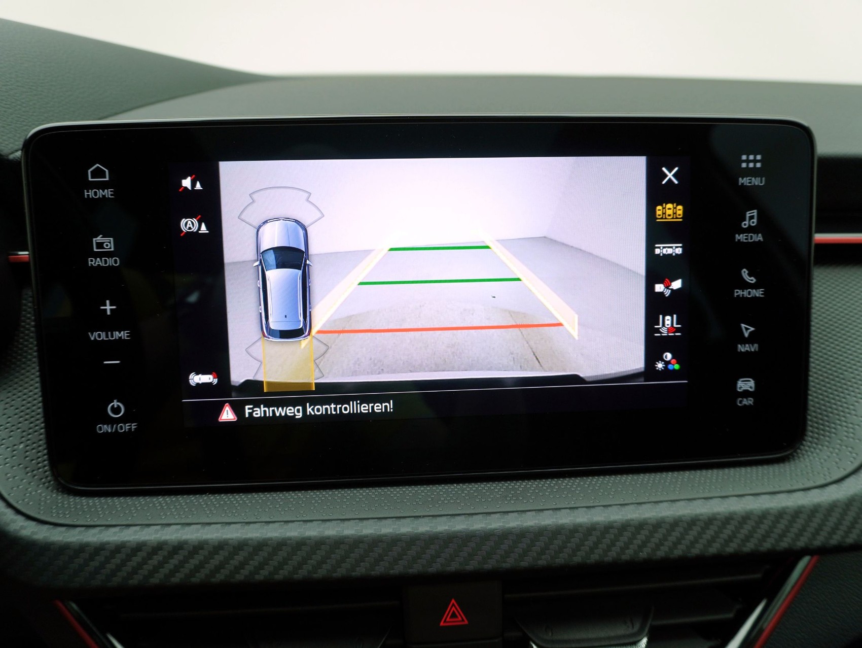 SKODA Kamiq 1.5 TSI DSG Monte Carlo-image-17