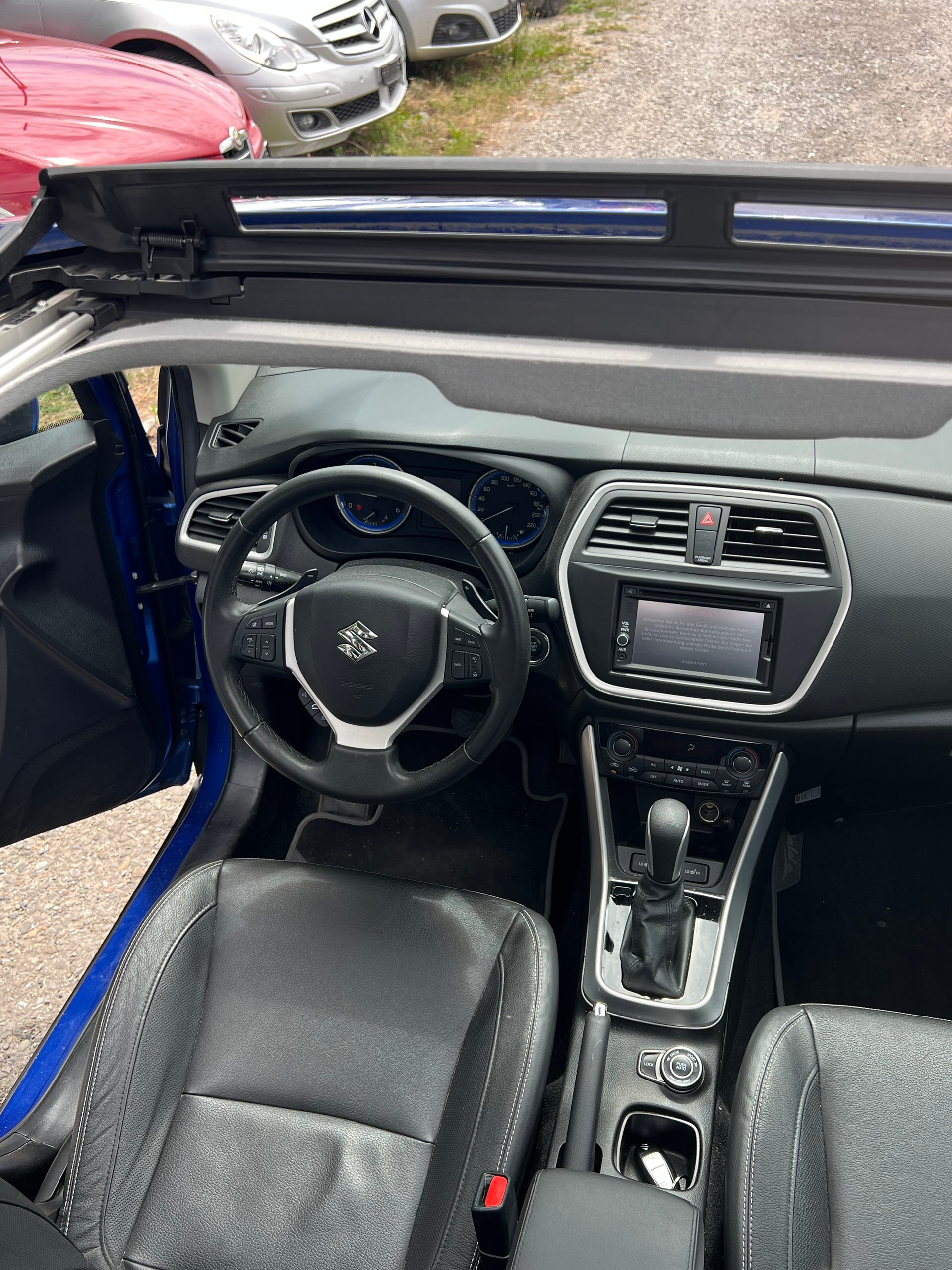 SUZUKI SX4 S-Cross 1.6 TD PizSulai Top 4WD TCSS-image-11