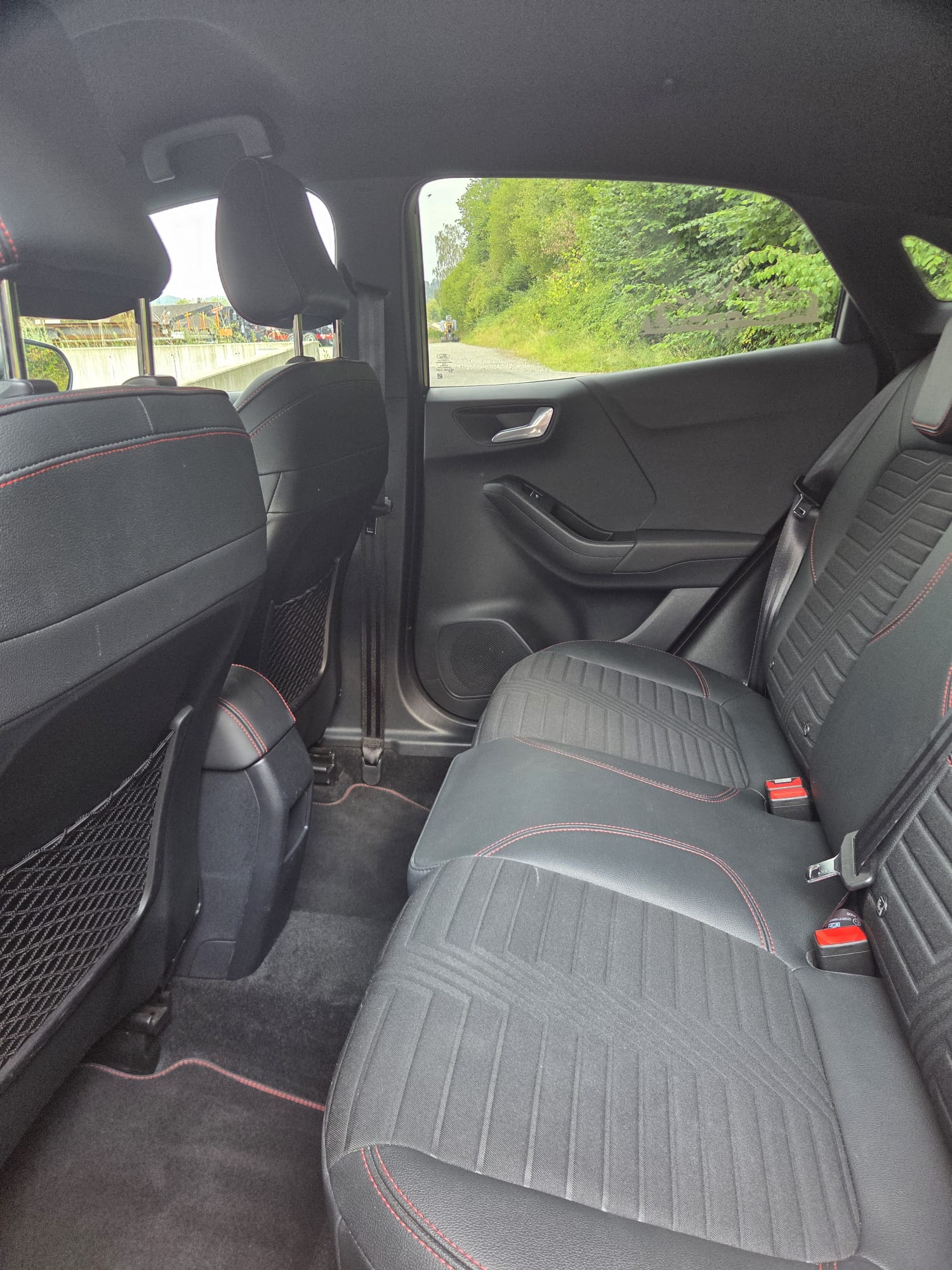 FORD 1.0 EcoB Hybrid 125 ST-Line-image-4