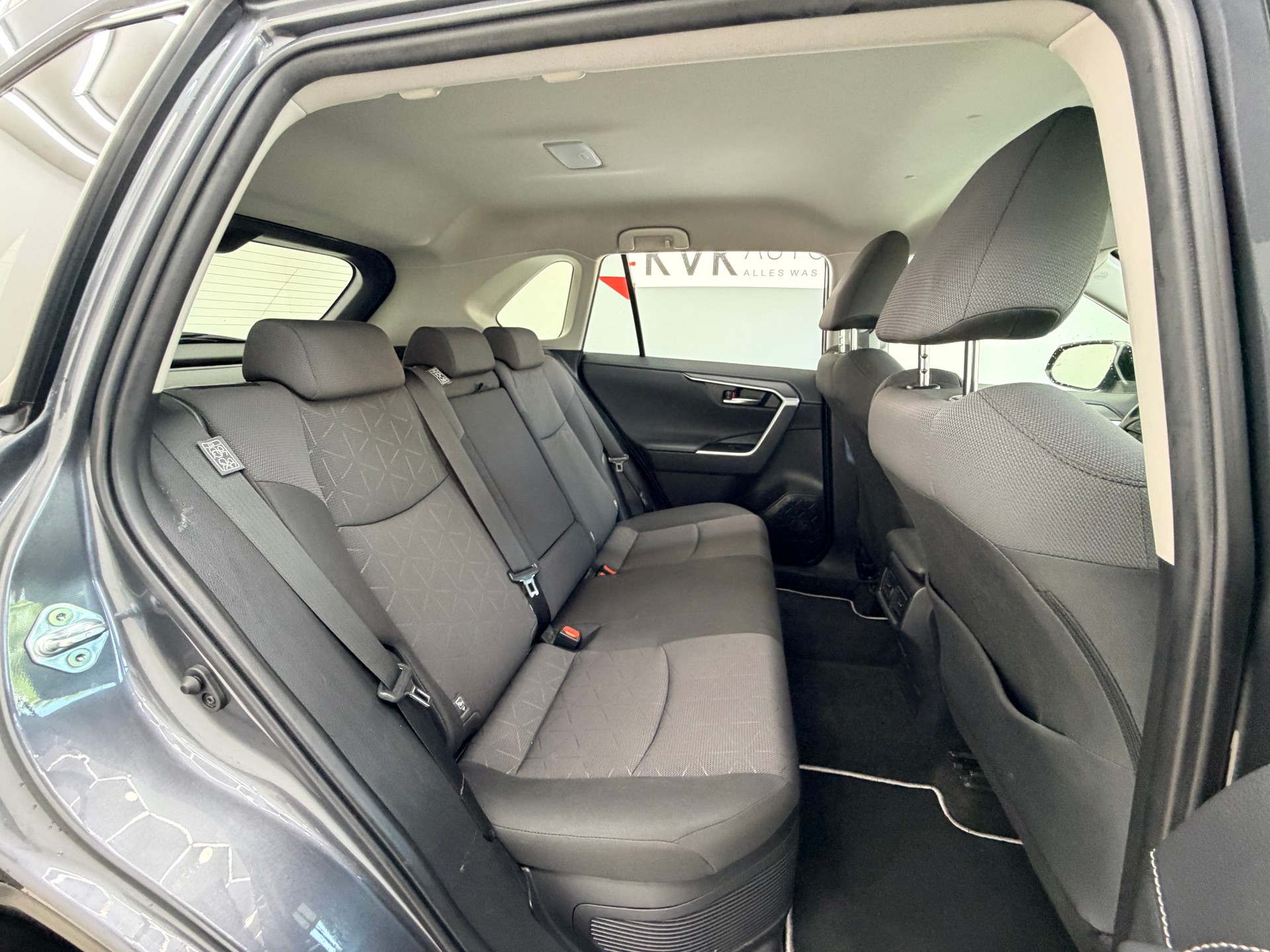 TOYOTA RAV-4 2.5 HSD Trend e-CVT 4WD | Garantie bis 15 Jahre | 8-fach Komplettradsatz |-image-15