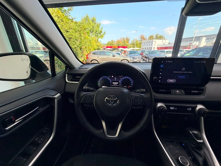 Toyota RAV-4 2.5 HSD Trend e-CVT 4WD, foto 8 di 20