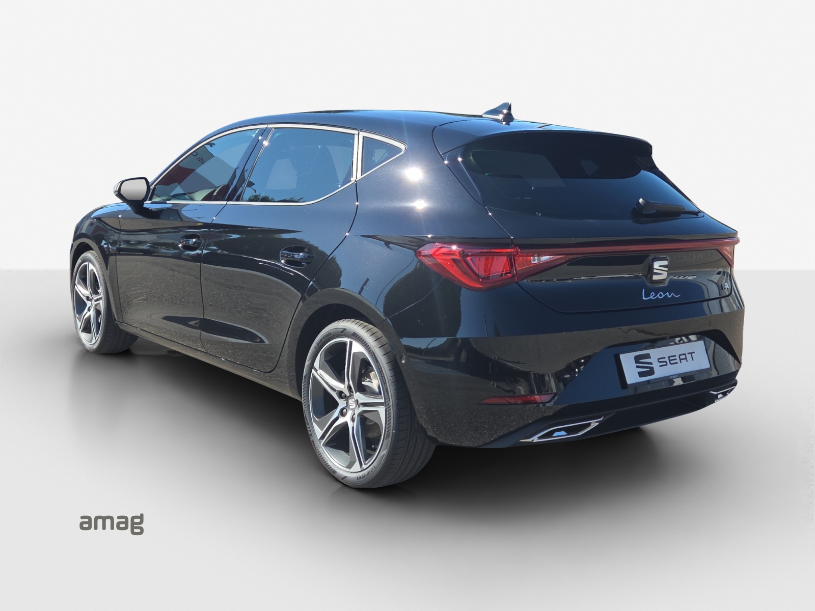 SEAT Leon 1.5 eTSI mHEV DSG Move FR-image-2