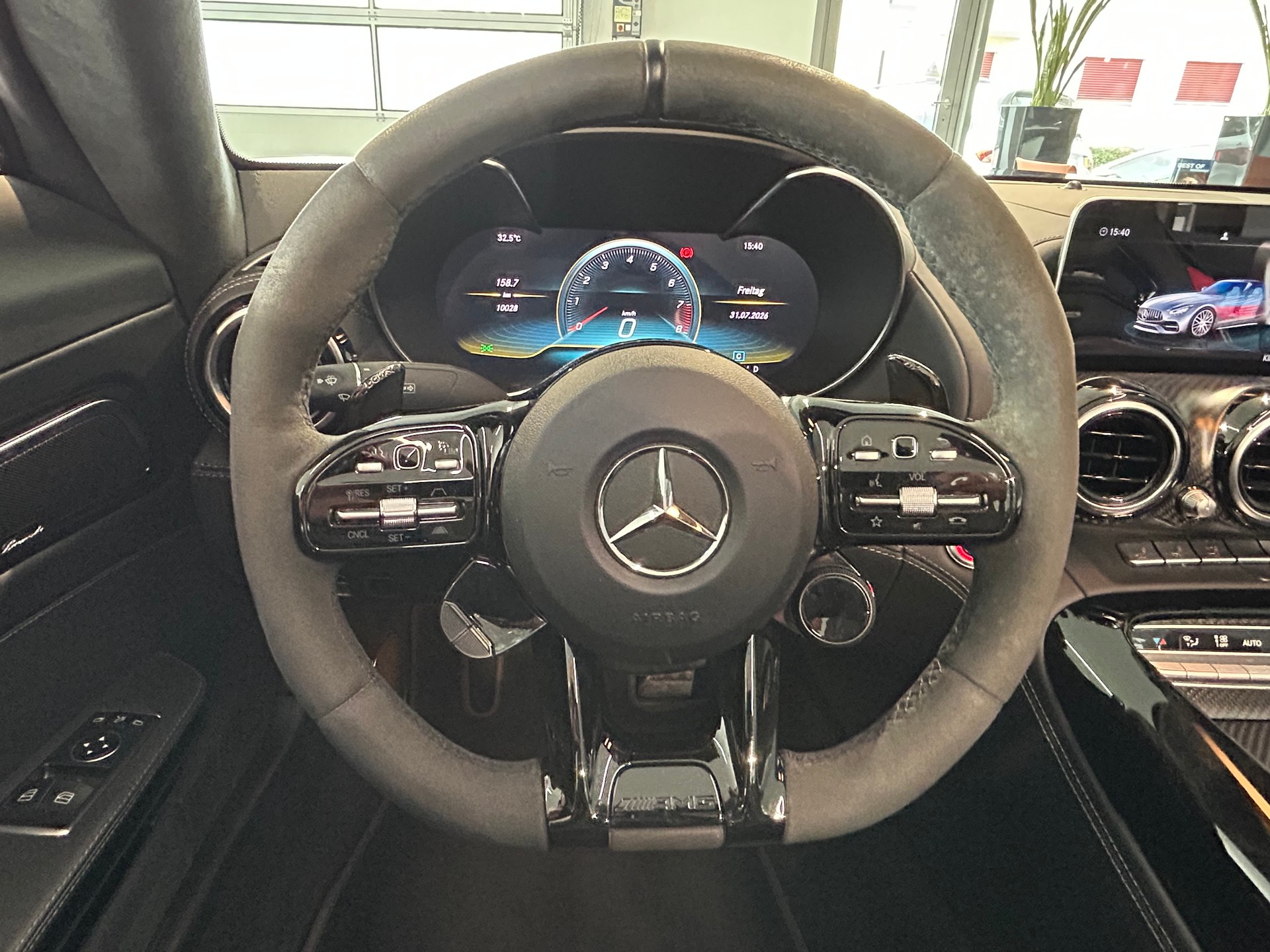 MERCEDES-BENZ AMG GT C Roadster Speedshift DCT " Top Zustand "-image-17