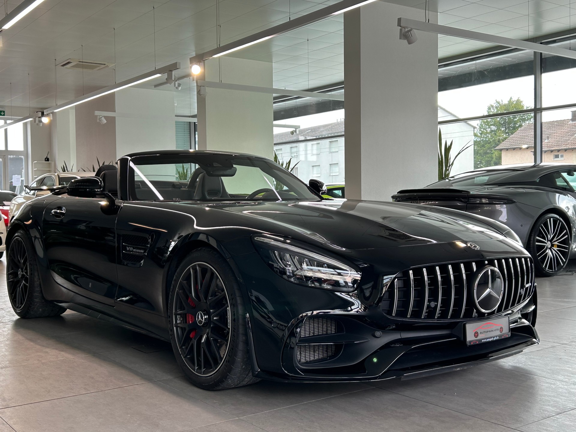 MERCEDES-BENZ AMG GT C Roadster Speedshift DCT " Top Zustand "-image-1